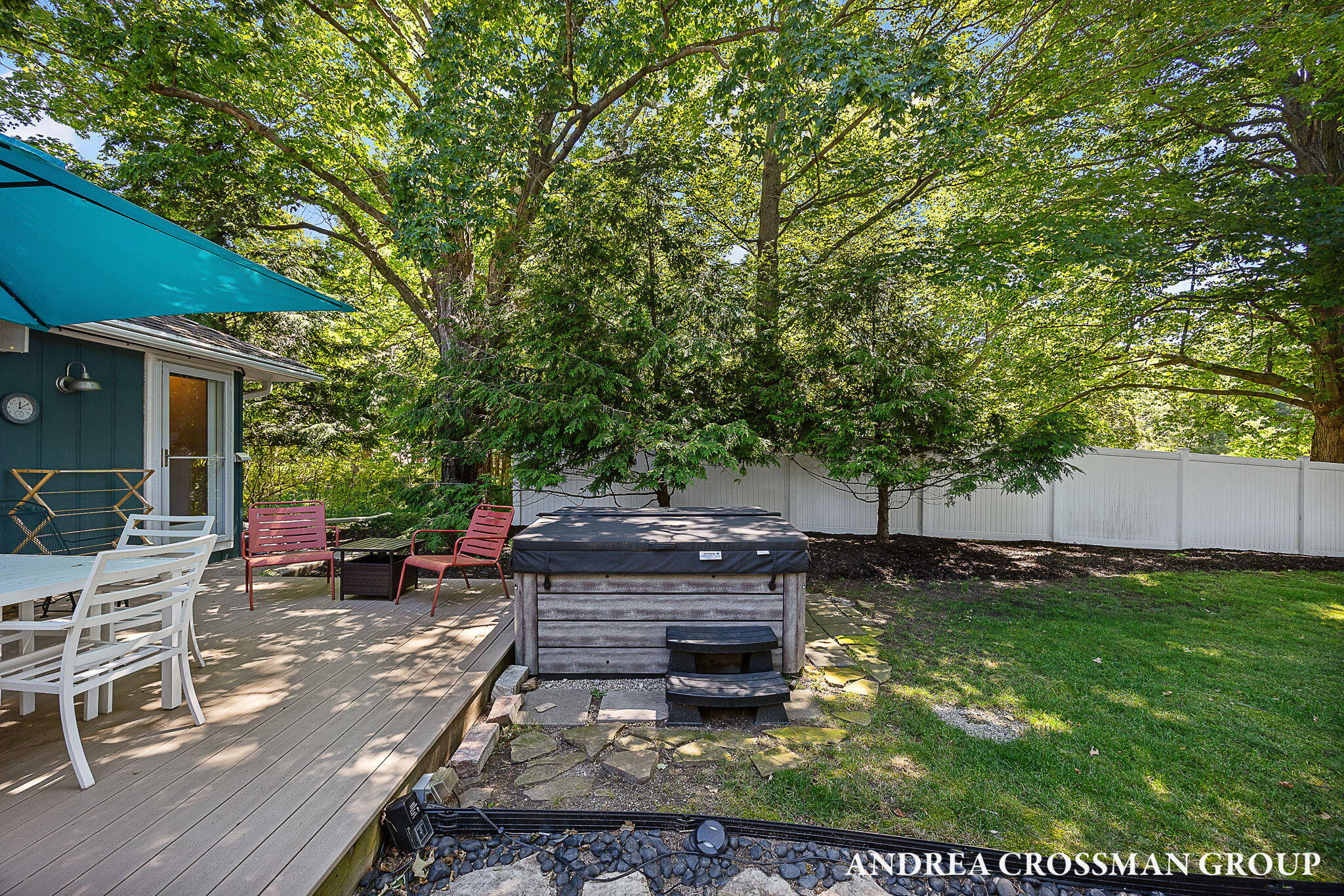 2056 Lakeshore Drive Fennville MI 49408