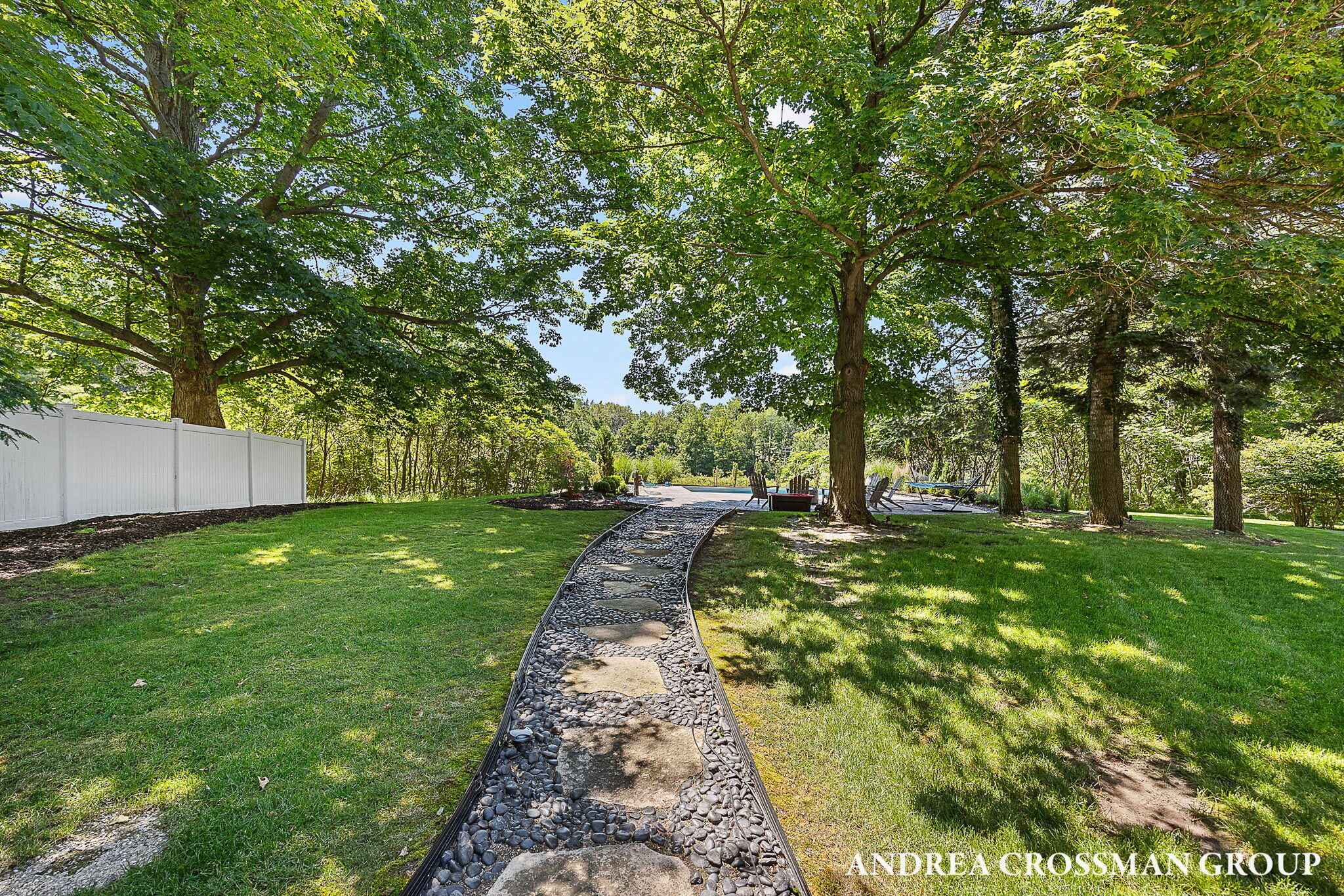 2056 Lakeshore Drive Fennville MI 49408