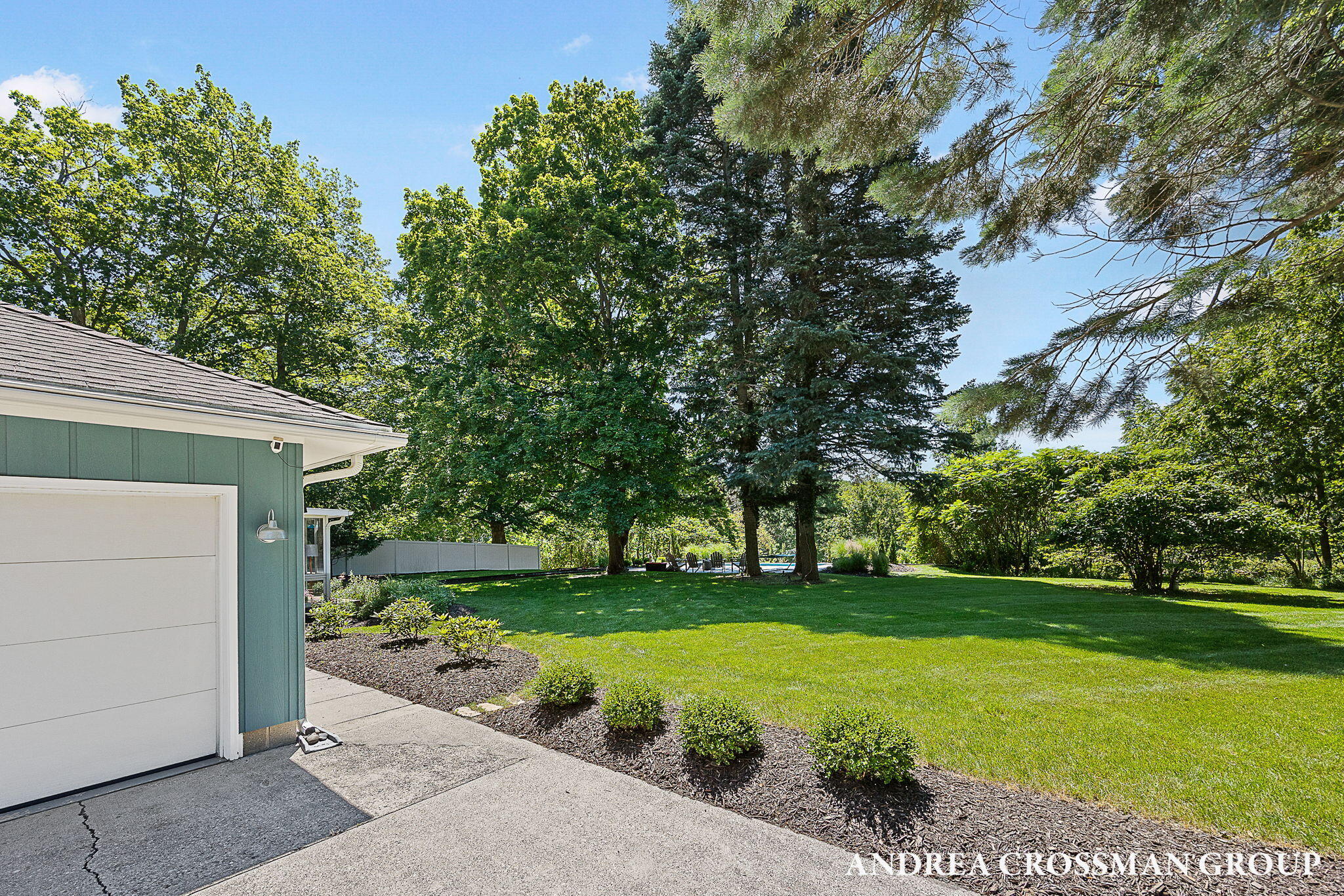 2056 Lakeshore Drive Fennville MI 49408
