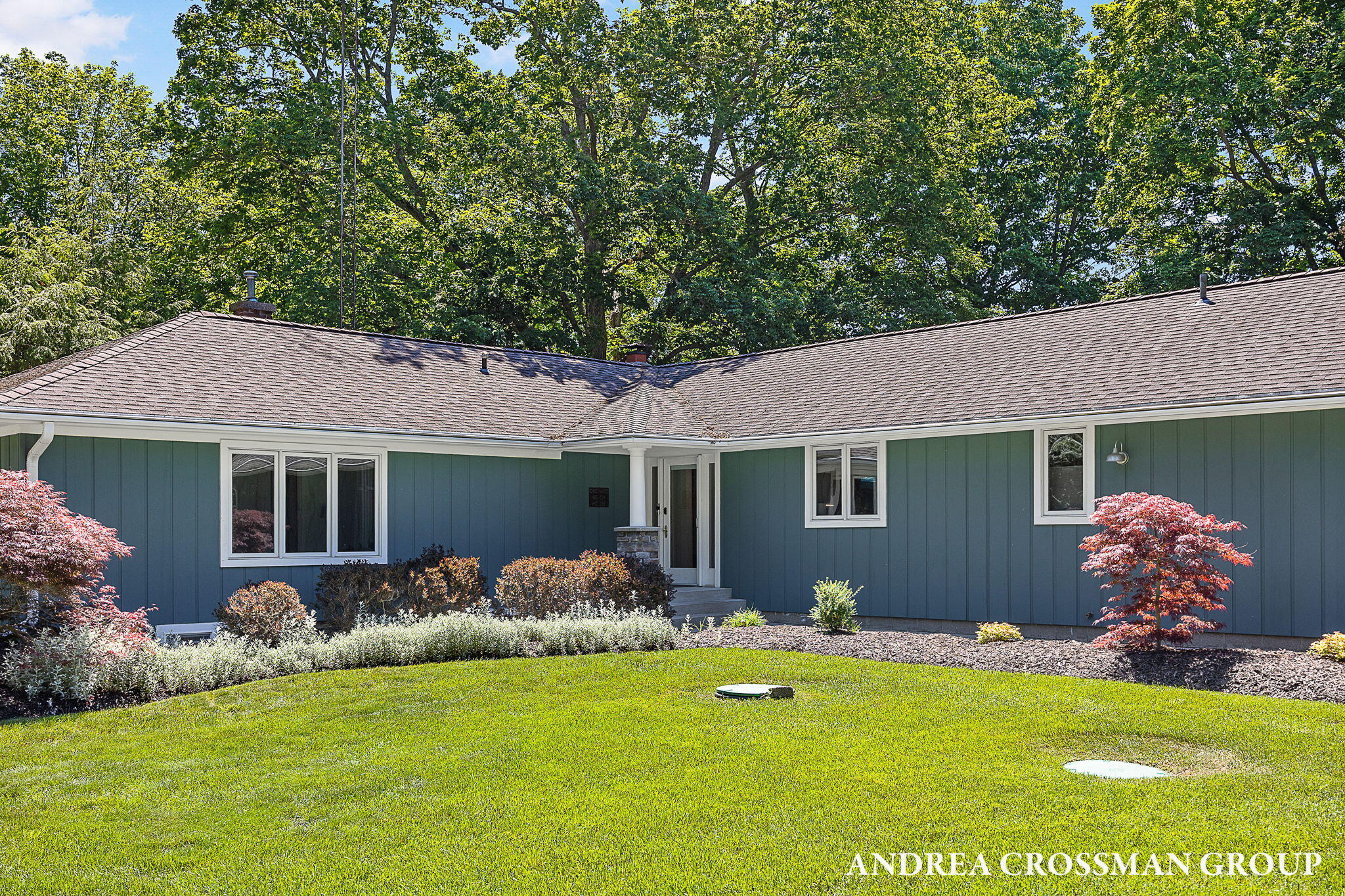 2056 Lakeshore Drive Fennville MI 49408
