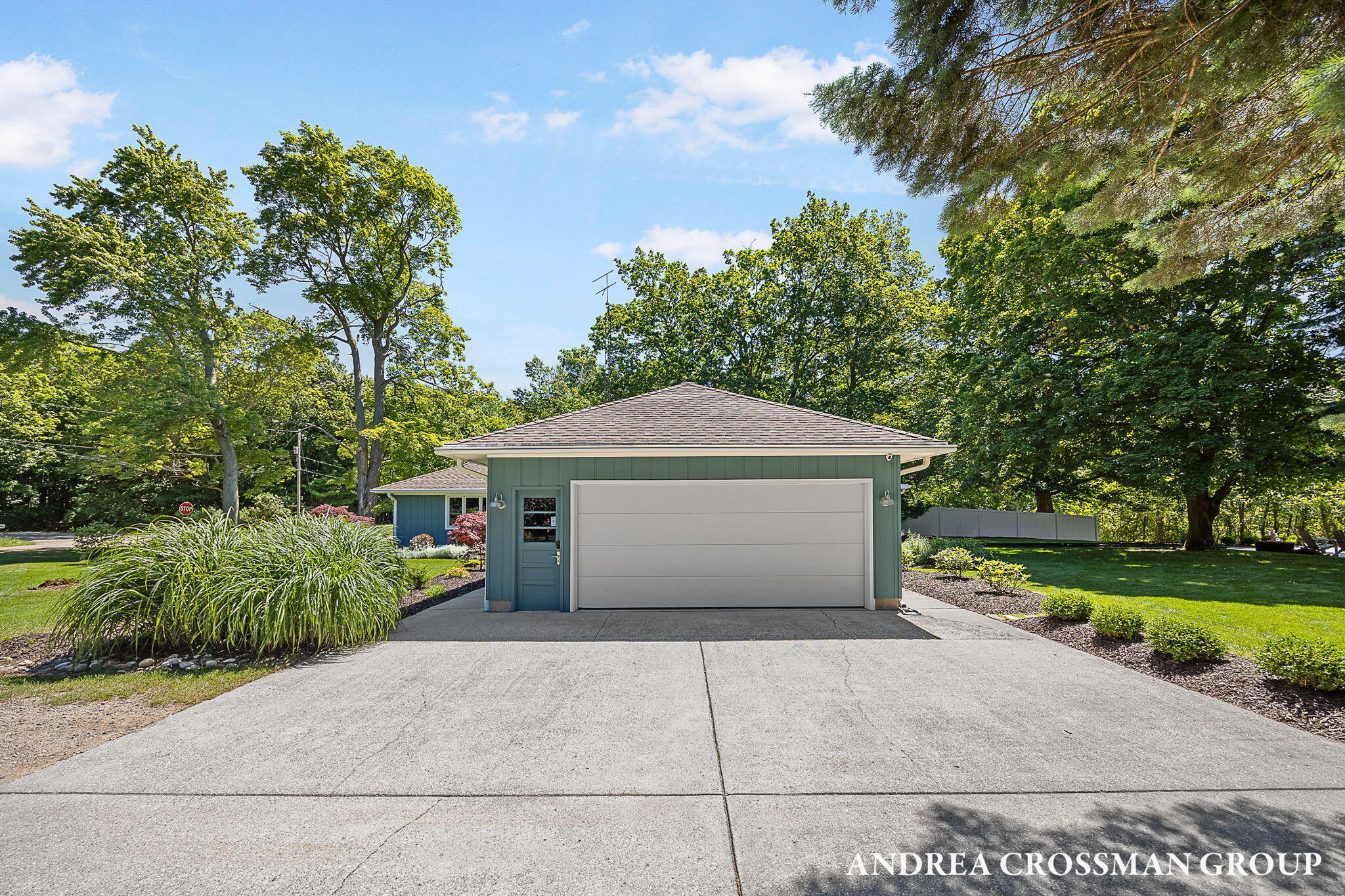 2056 Lakeshore Drive Fennville MI 49408