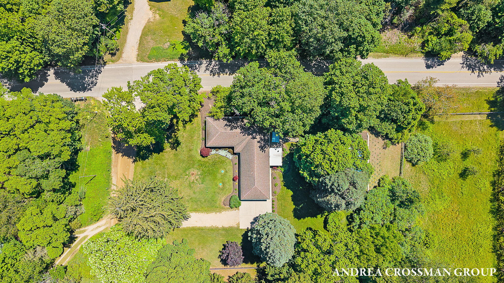2056 Lakeshore Drive Fennville MI 49408