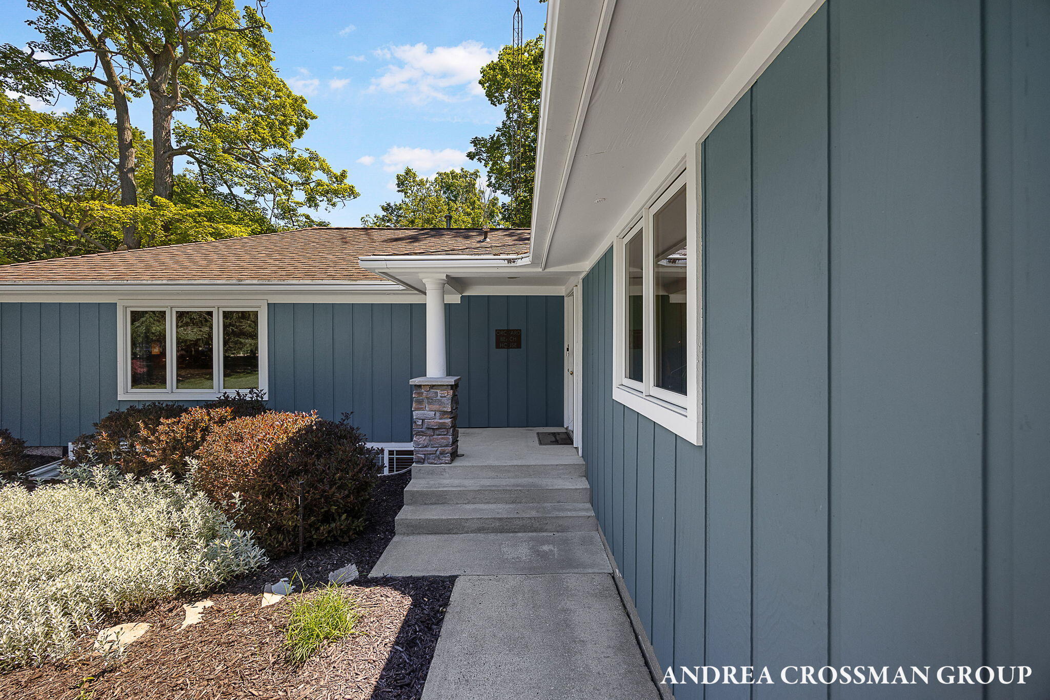 2056 Lakeshore Drive Fennville MI 49408