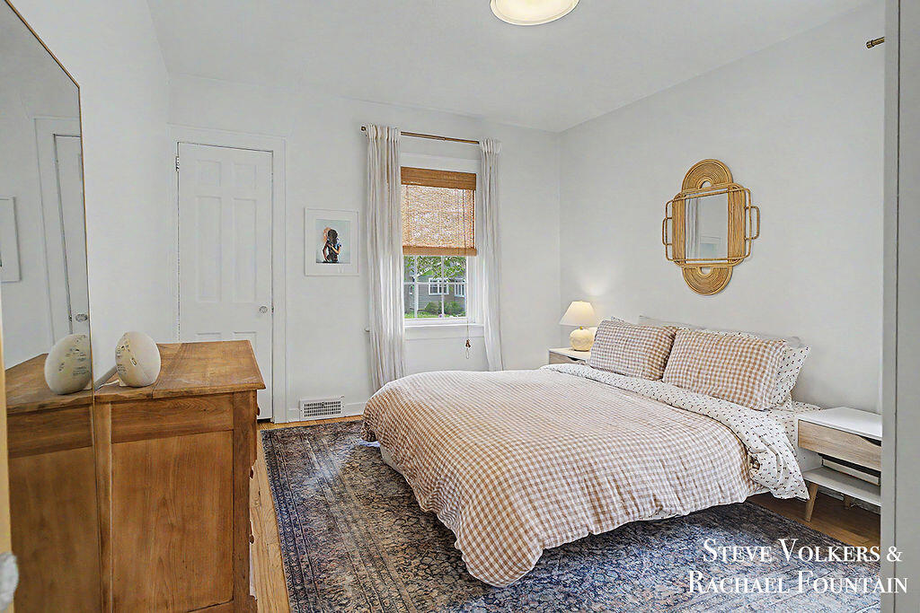 927 Joslin Street SE Grand Rapids MI 49507
