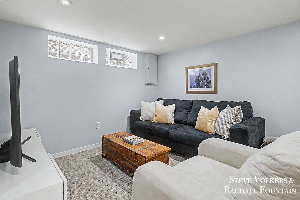 927 Joslin Street SE Grand Rapids MI 49507