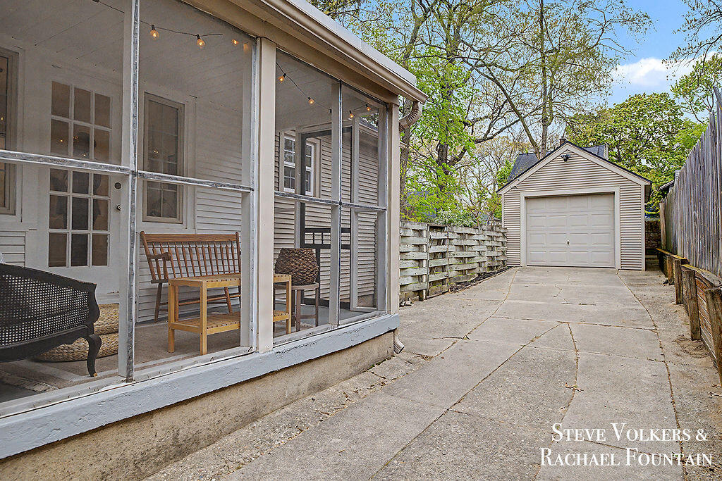 927 Joslin Street SE Grand Rapids MI 49507
