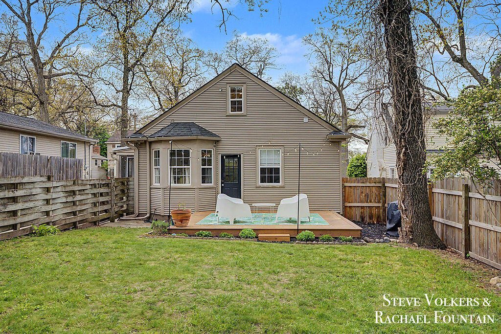 927 Joslin Street SE Grand Rapids MI 49507