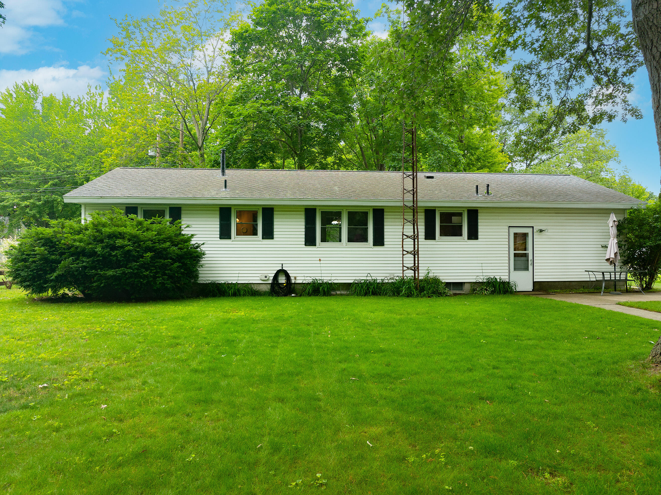 4457 Poulin Street Muskegon MI 49441