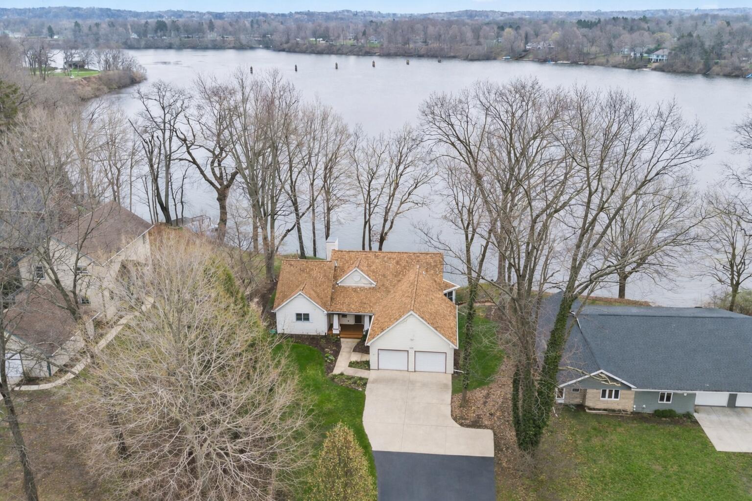 9895 Lakeview Drive Berrien Springs MI 49103