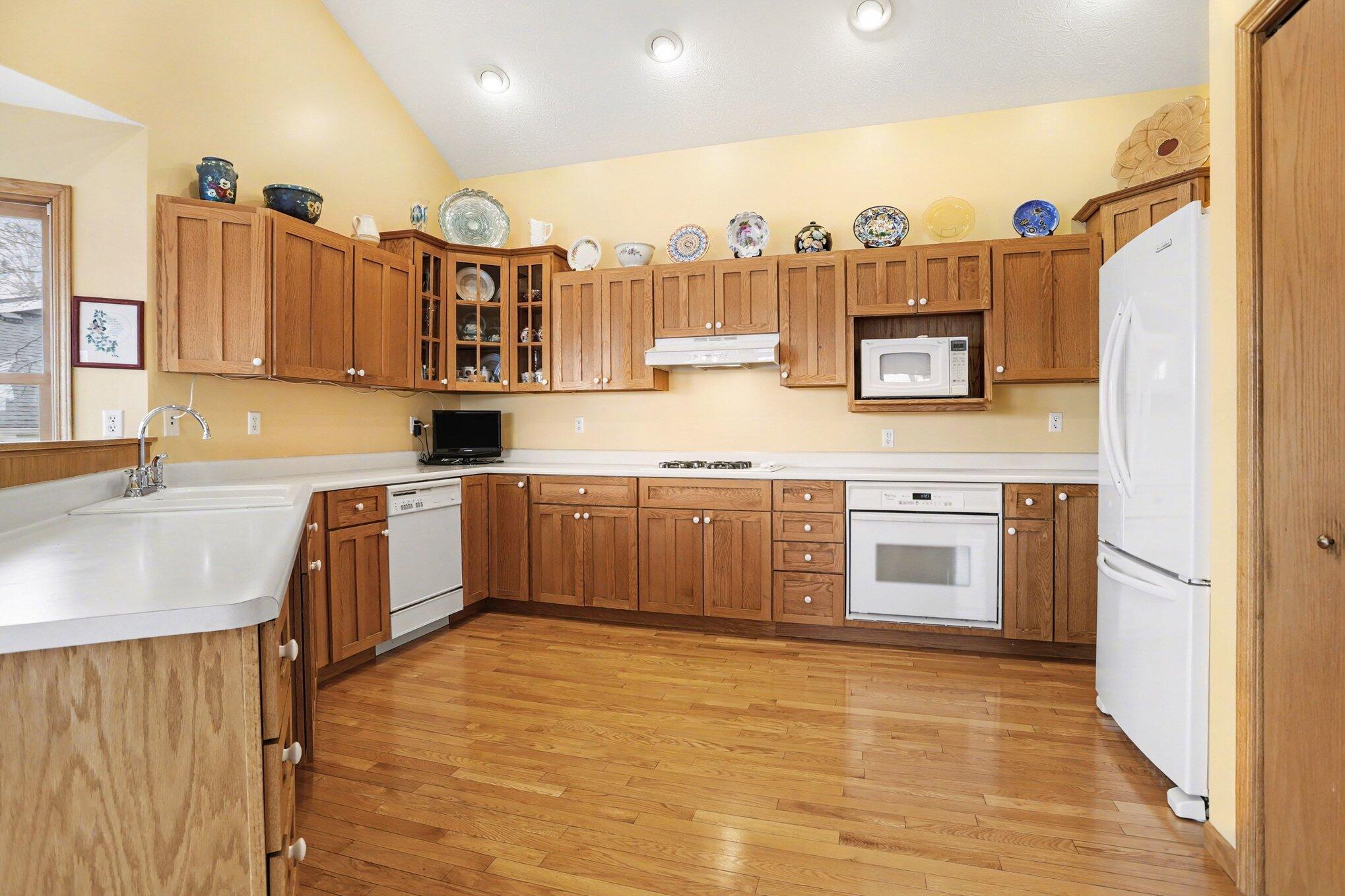 9895 Lakeview Drive Berrien Springs MI 49103