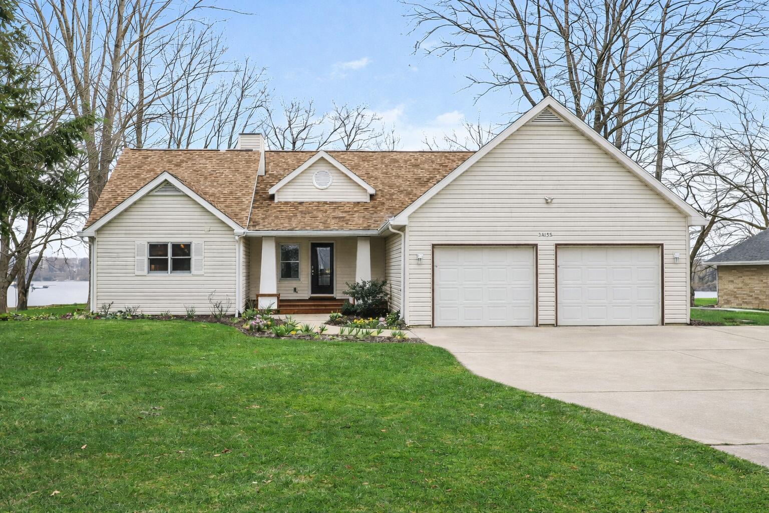 9895 Lakeview Drive Berrien Springs MI 49103