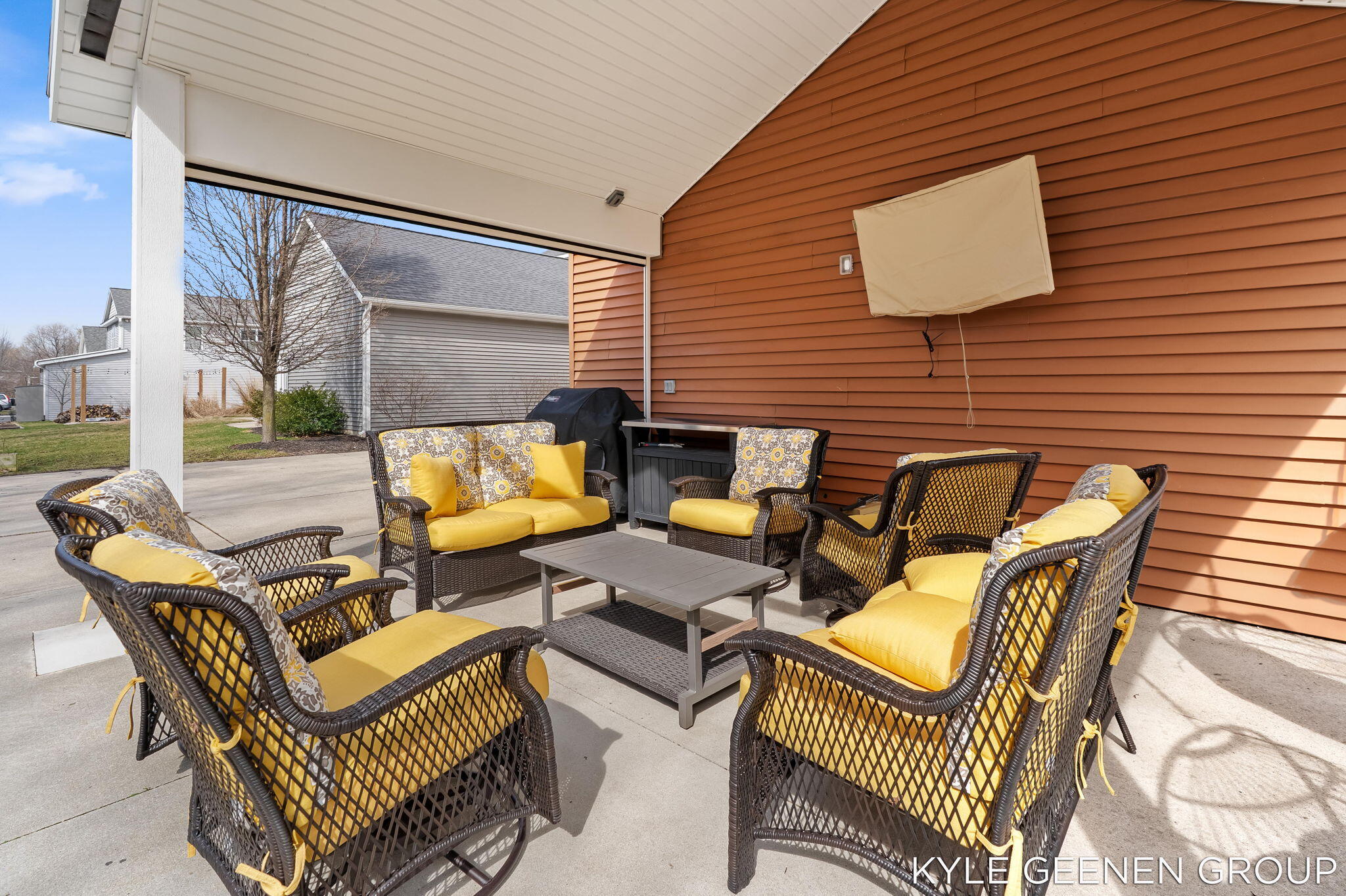 564 Blackstone Street Holland MI 49423