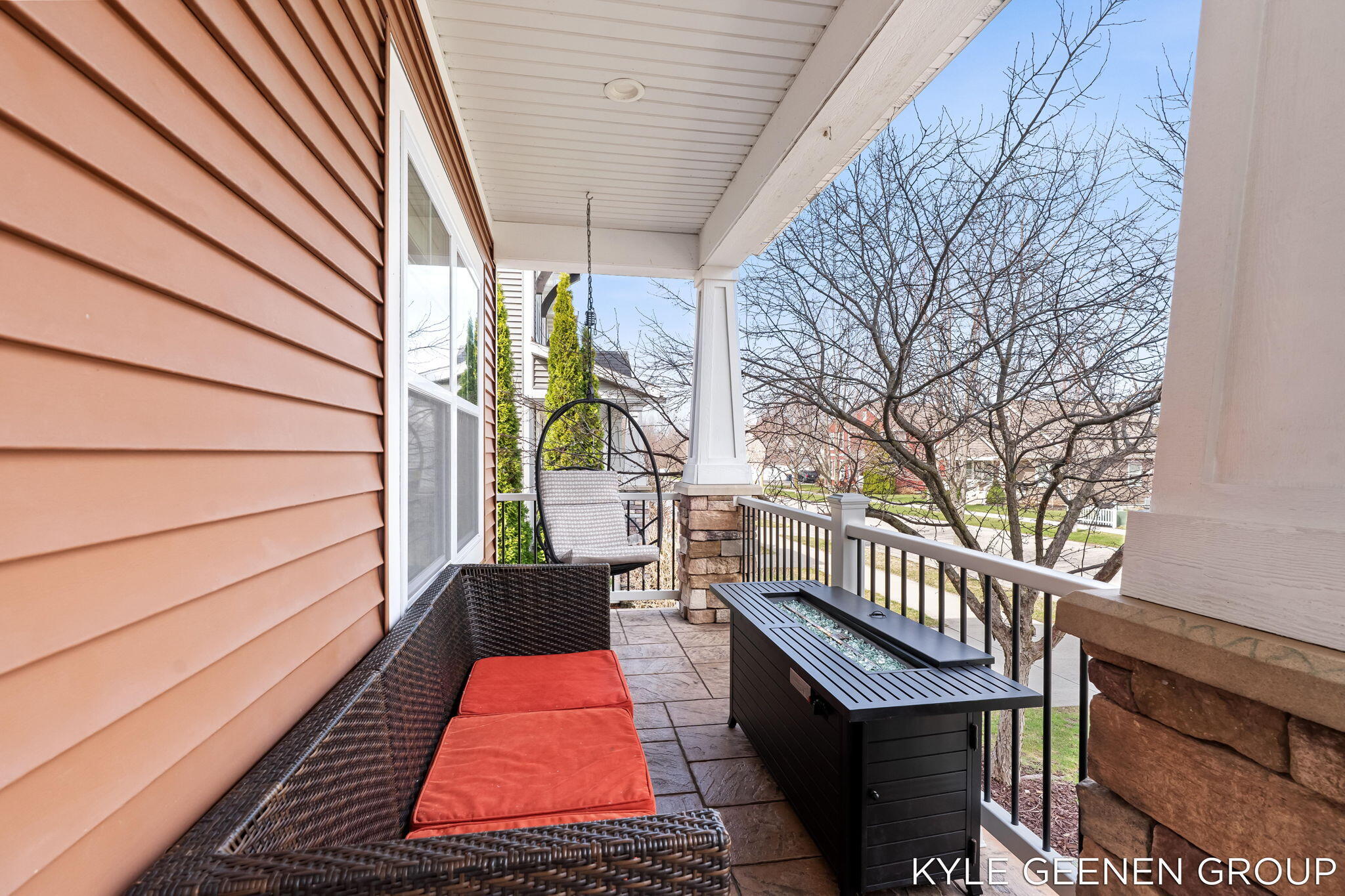 564 Blackstone Street Holland MI 49423
