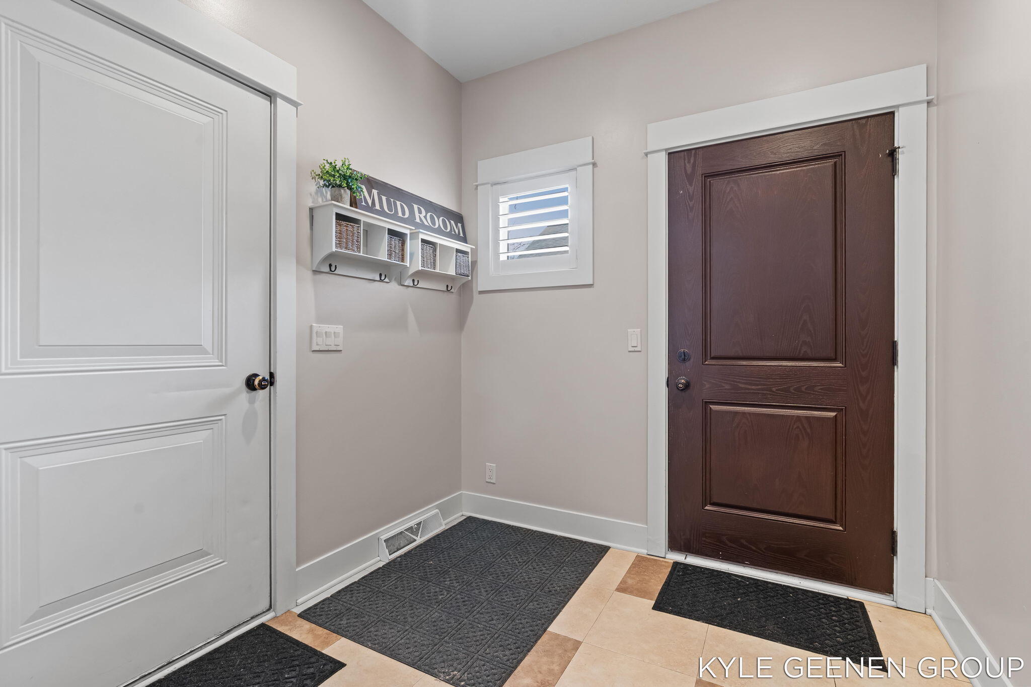 564 Blackstone Street Holland MI 49423