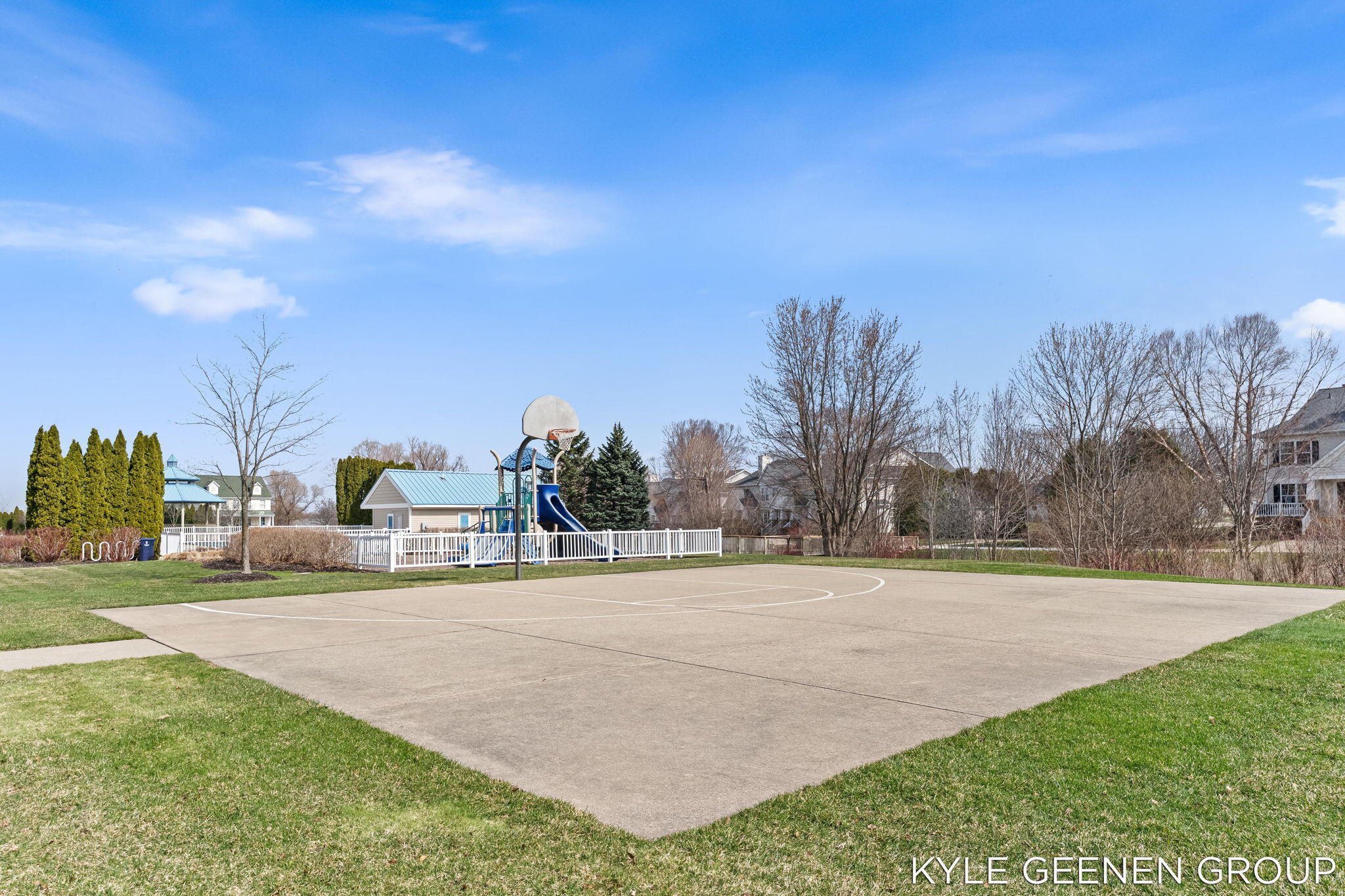 564 Blackstone Street Holland MI 49423