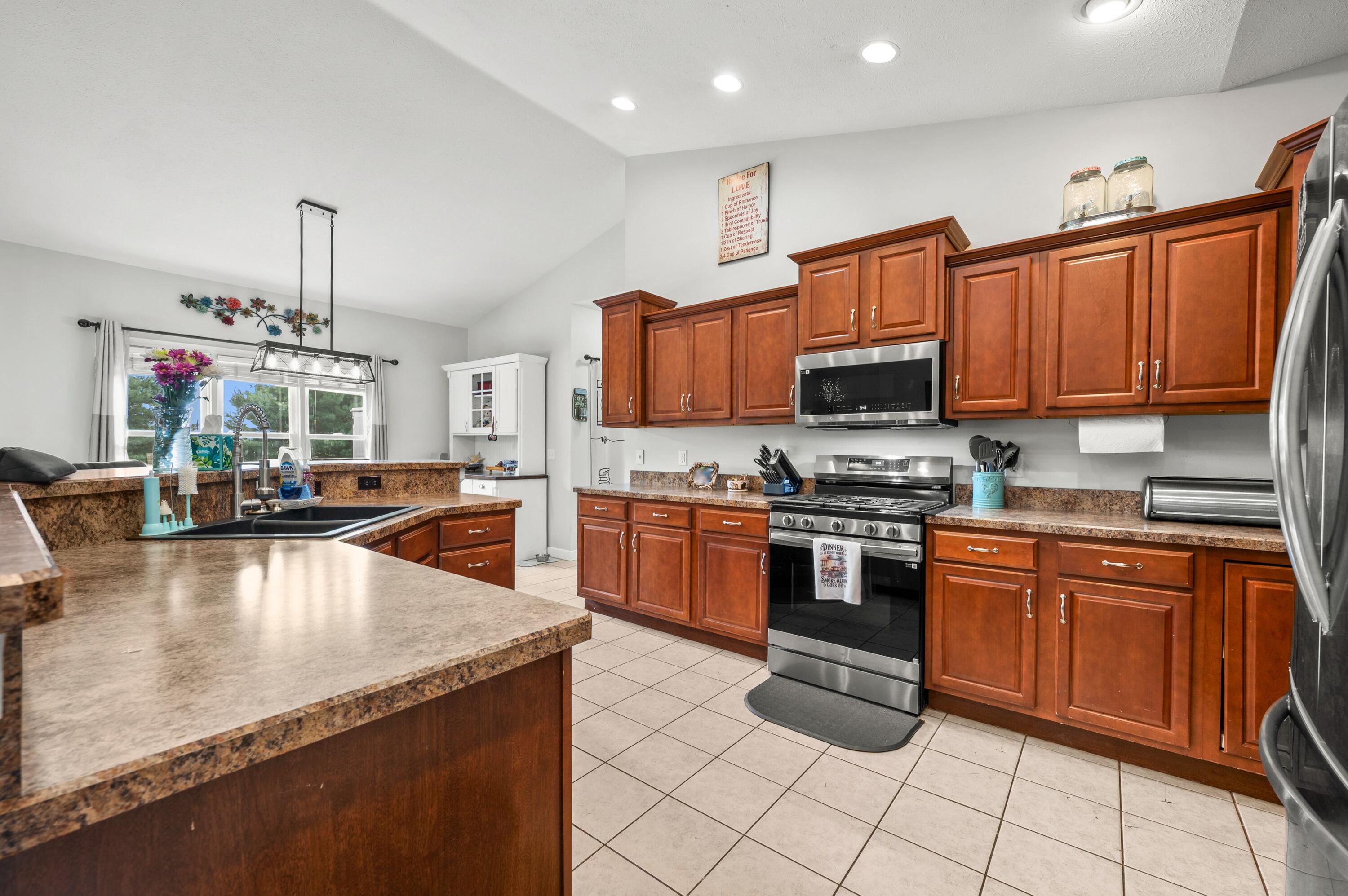 69265 Sundance Drive Edwardsburg MI 49112