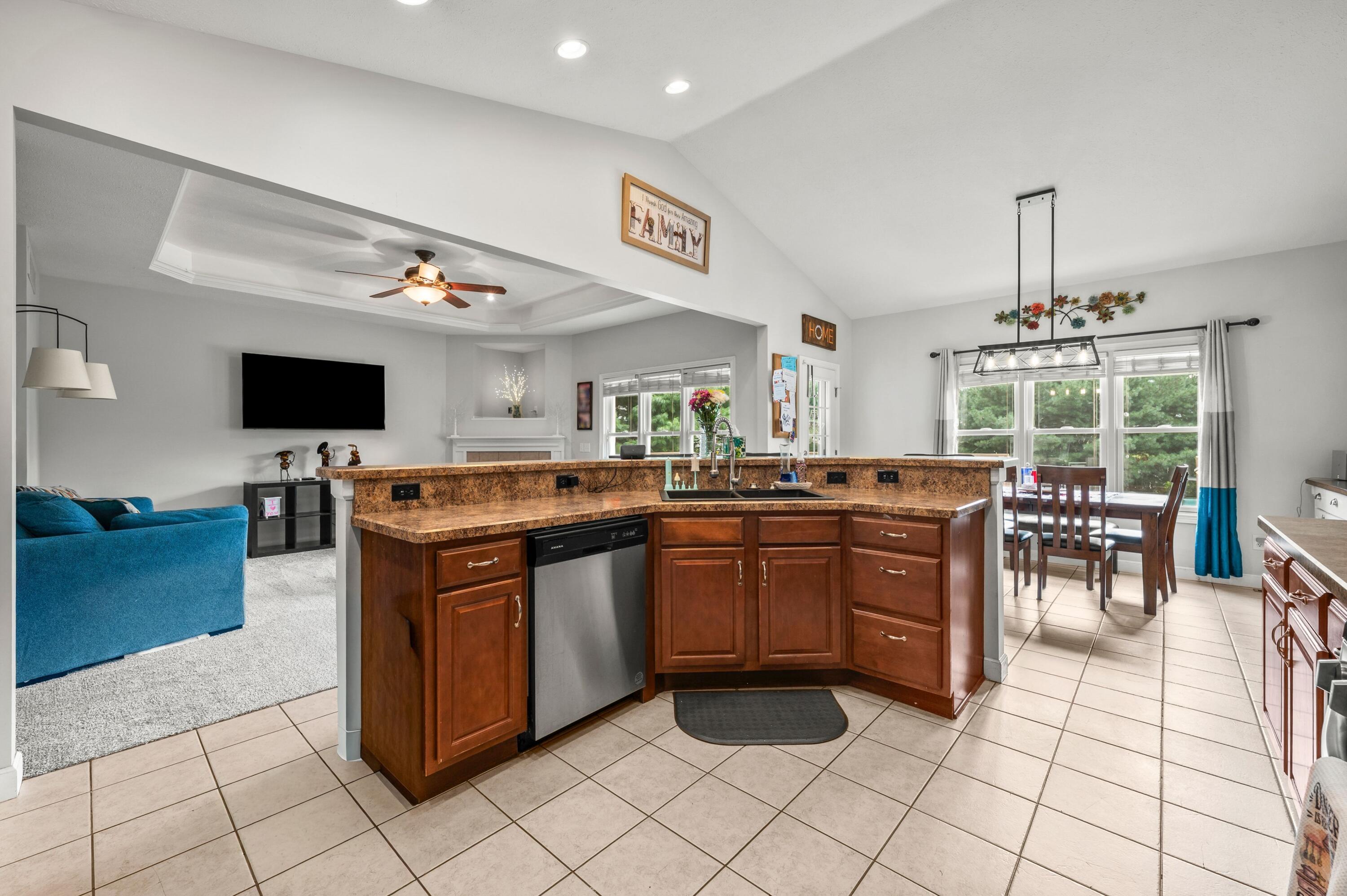 69265 Sundance Drive Edwardsburg MI 49112