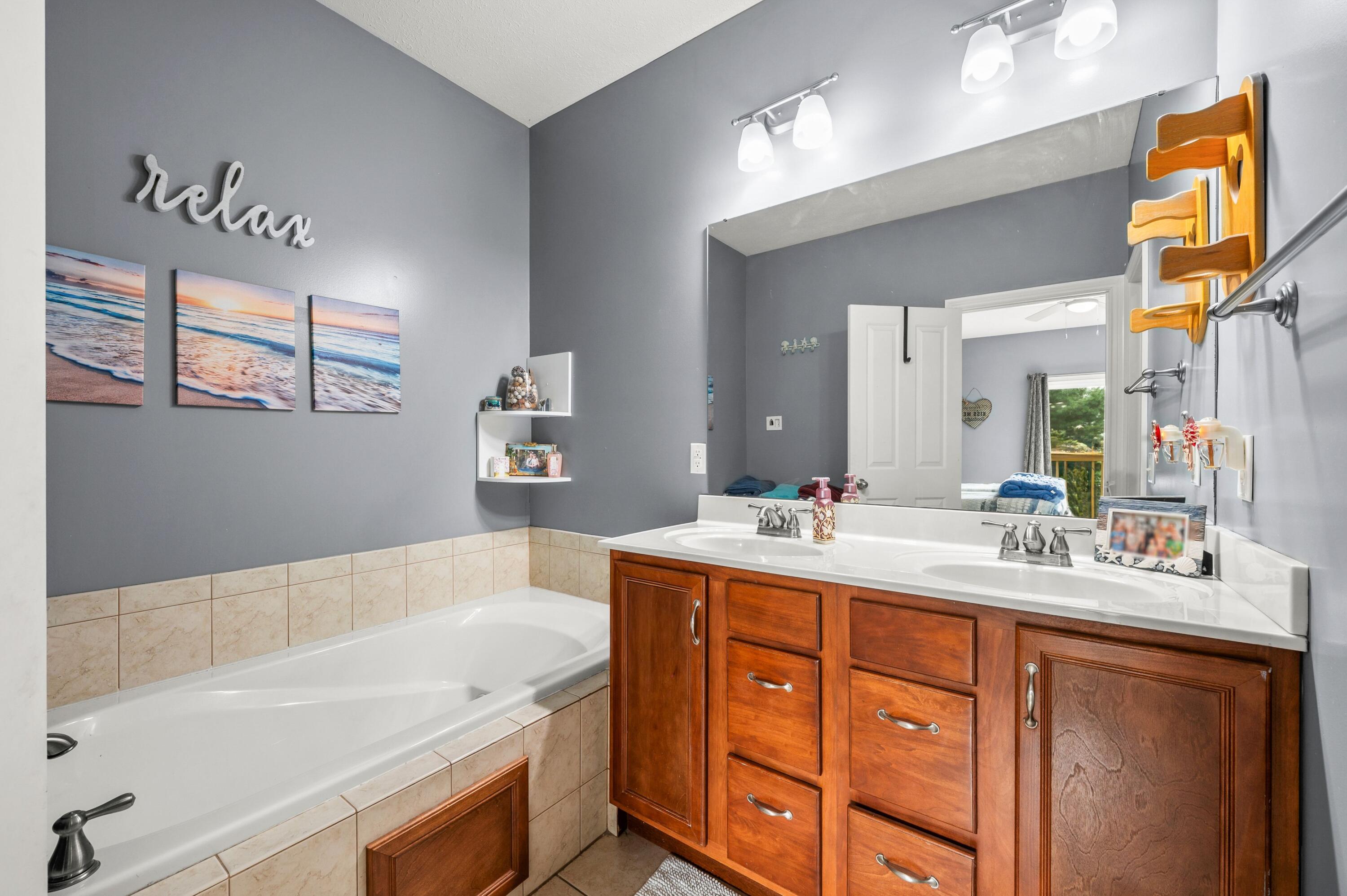 69265 Sundance Drive Edwardsburg MI 49112