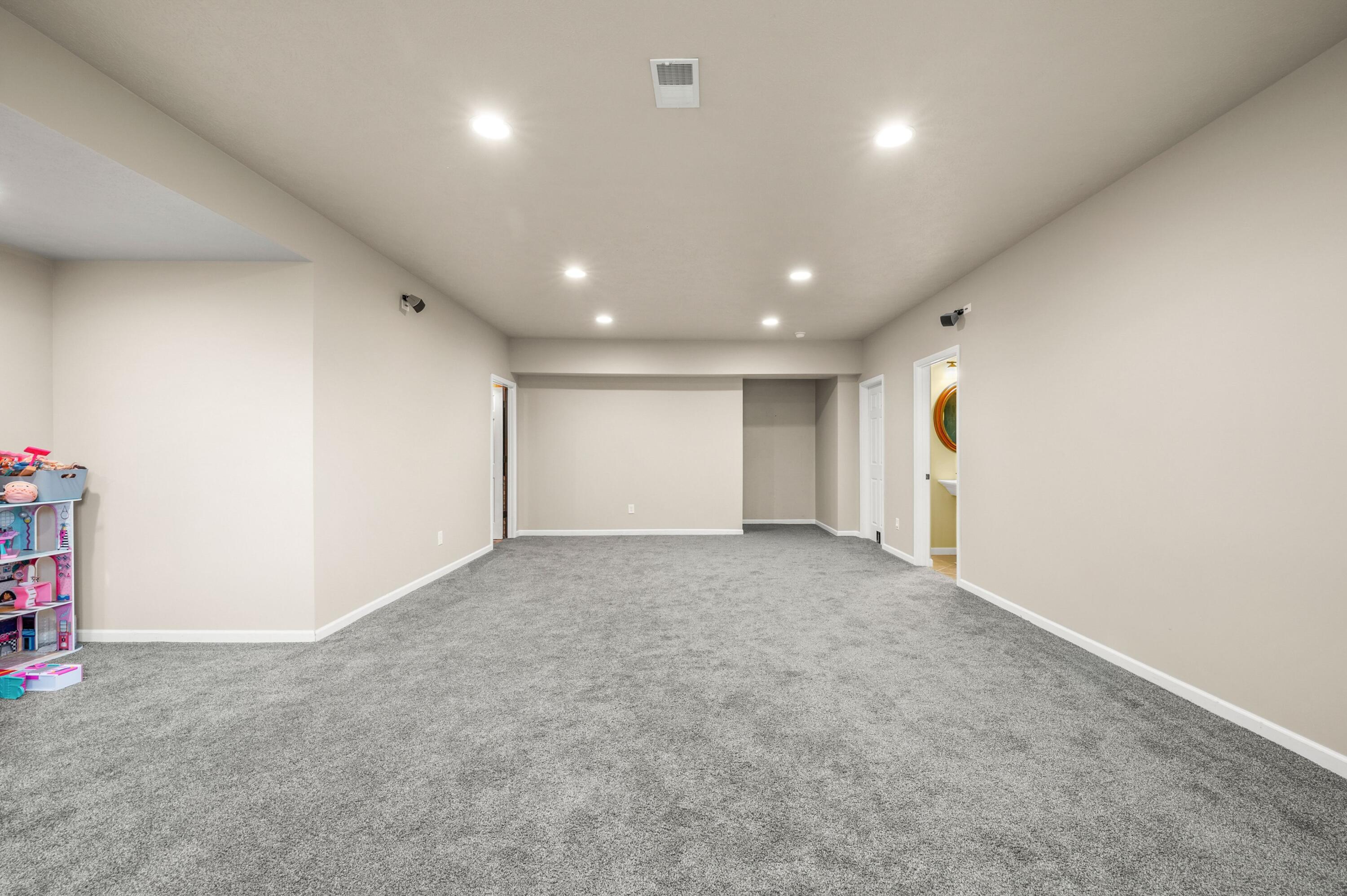 69265 Sundance Drive Edwardsburg MI 49112