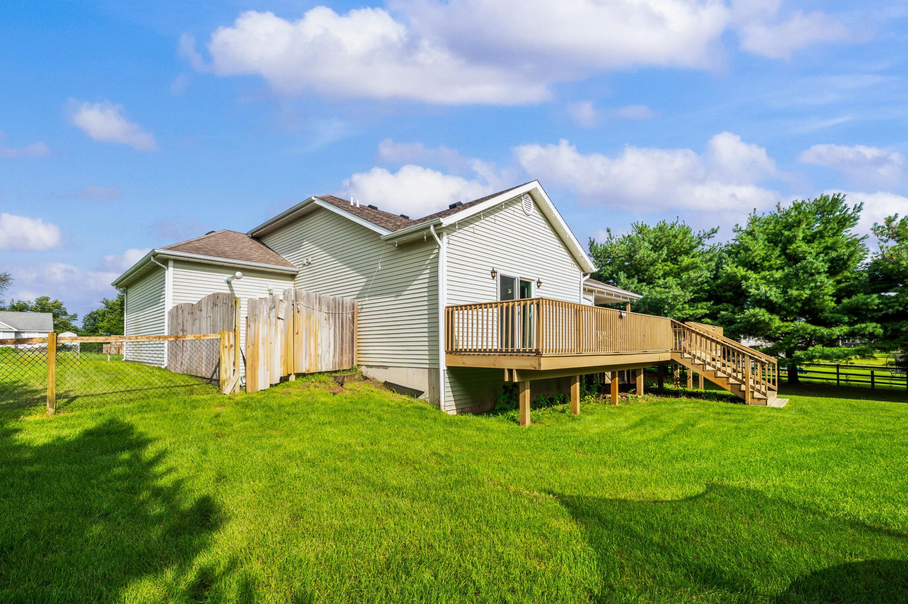69265 Sundance Drive Edwardsburg MI 49112