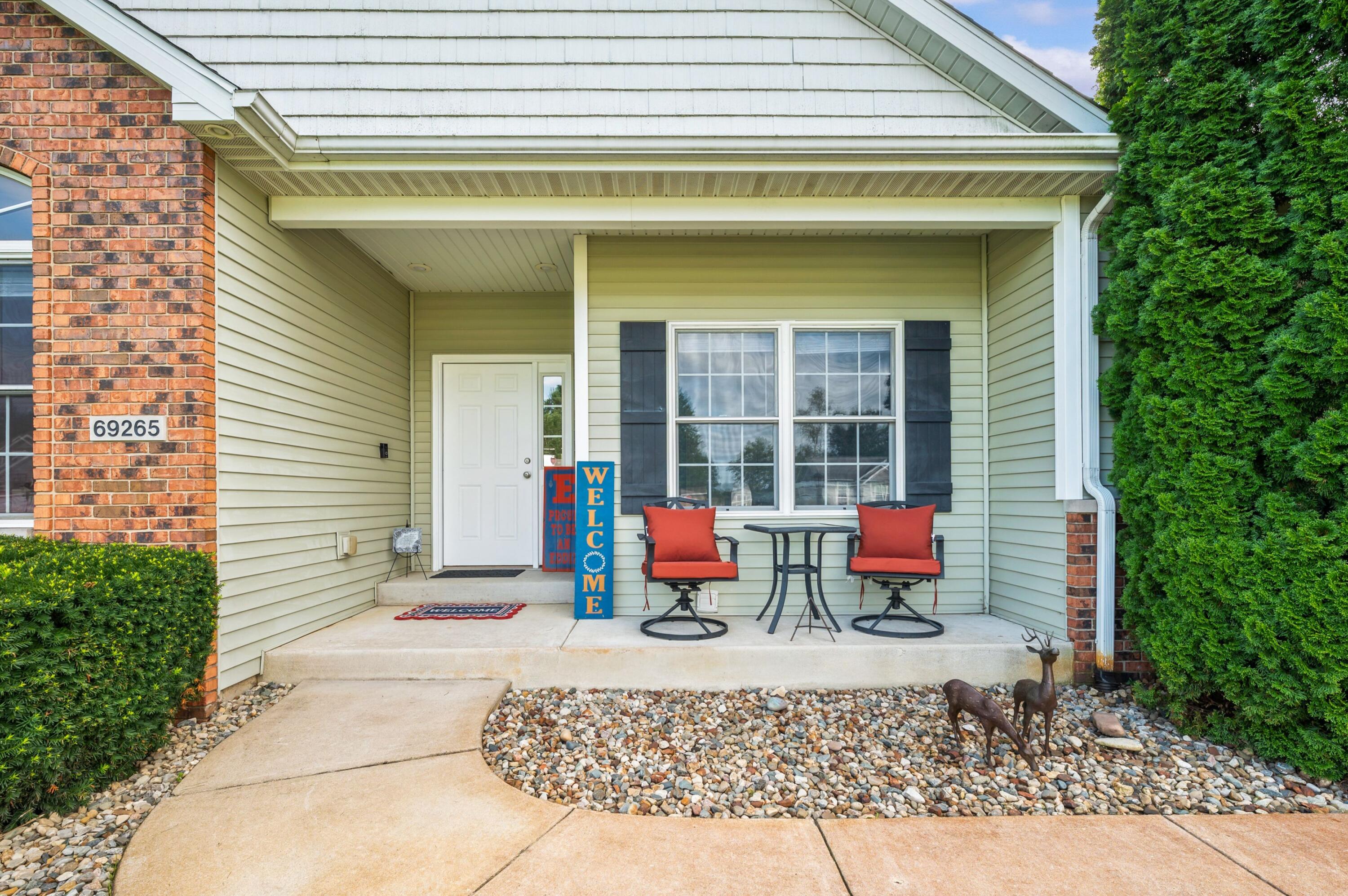 69265 Sundance Drive Edwardsburg MI 49112
