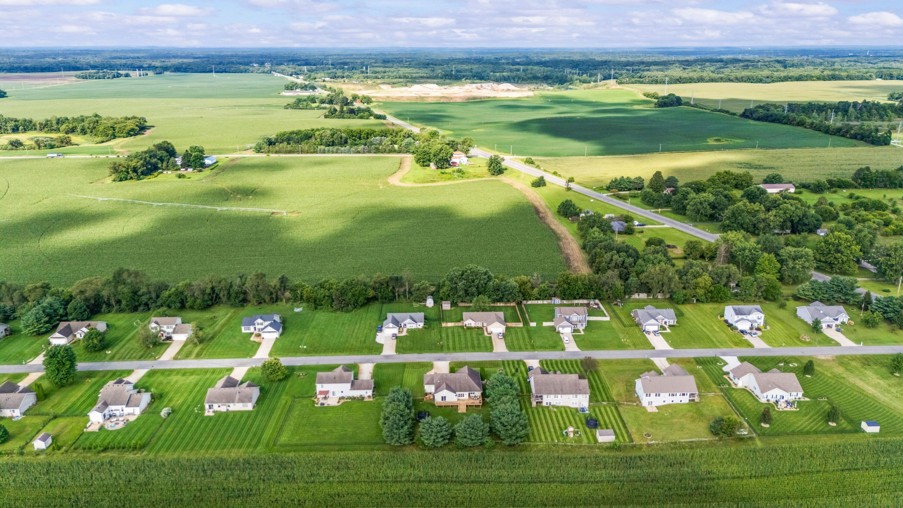 69265 Sundance Drive Edwardsburg MI 49112