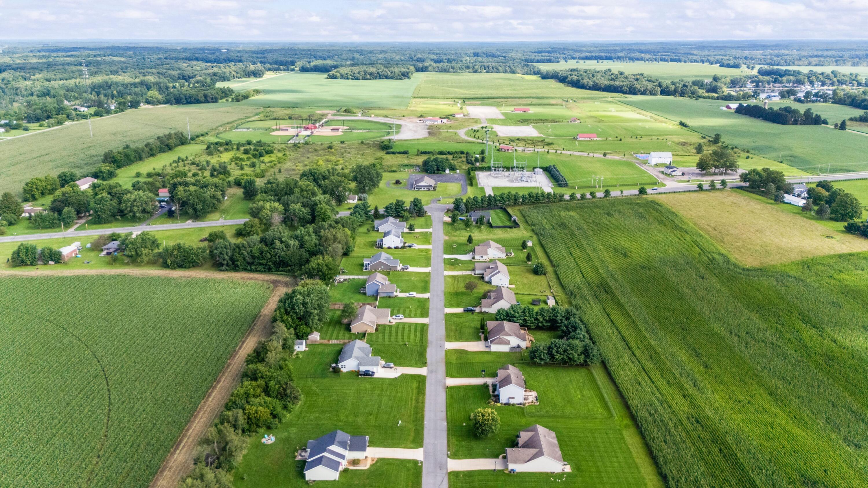 69265 Sundance Drive Edwardsburg MI 49112