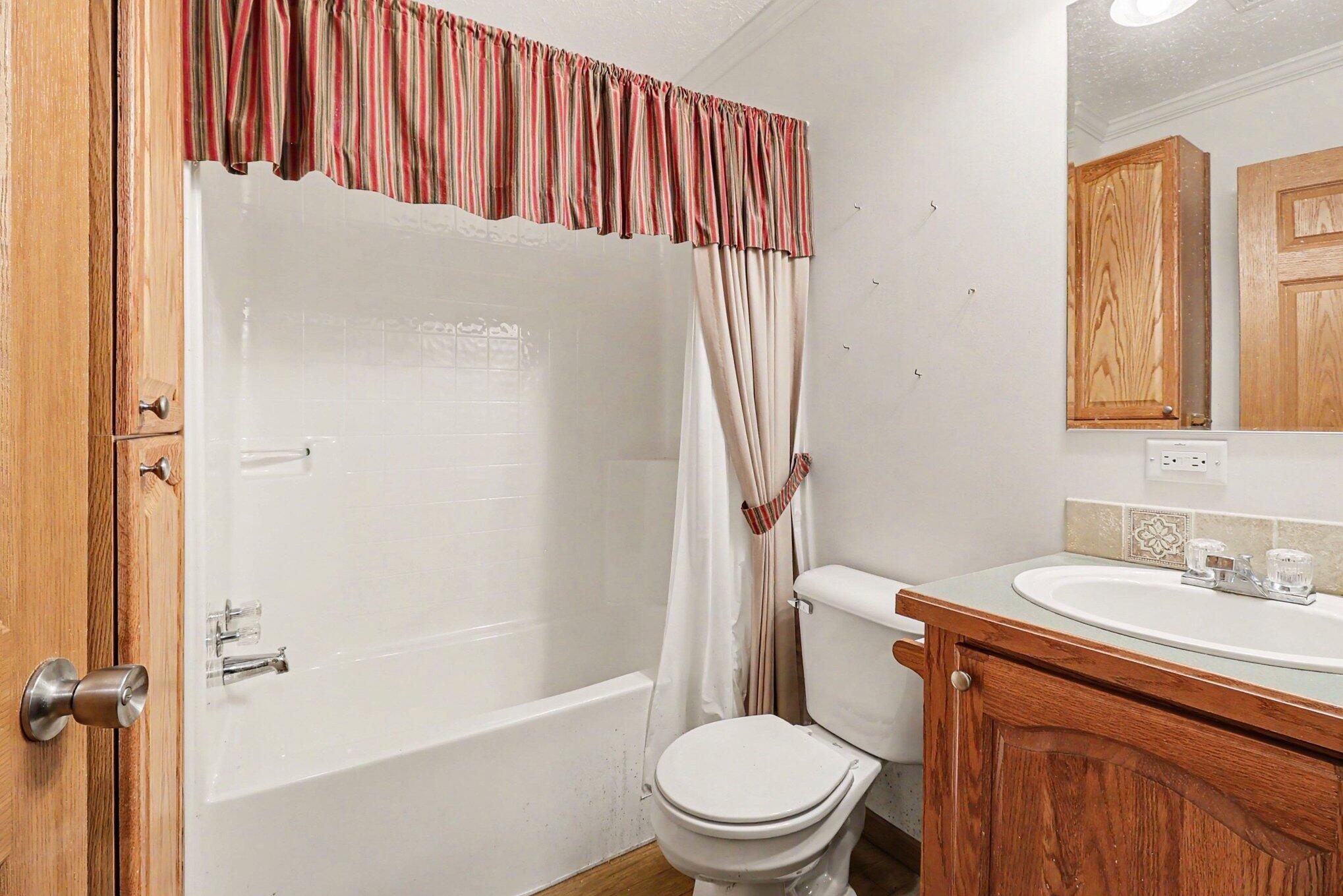 6911 W Beech Street Ludington MI 49431