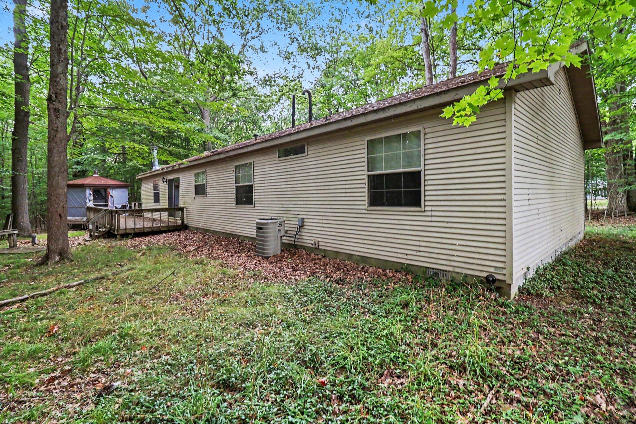 6911 W Beech Street Ludington MI 49431