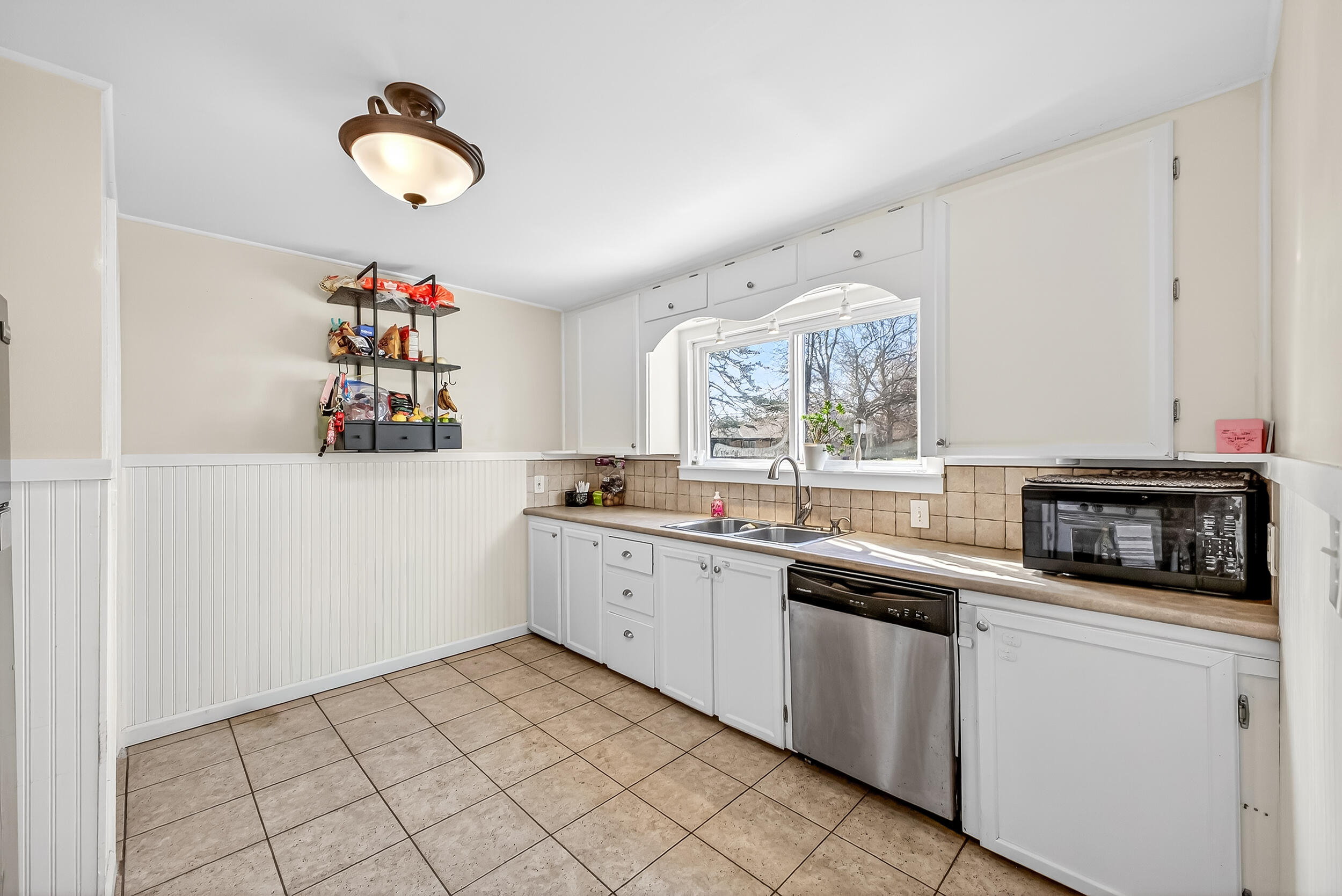1845 Spencer Drive Norton Shores MI 49441