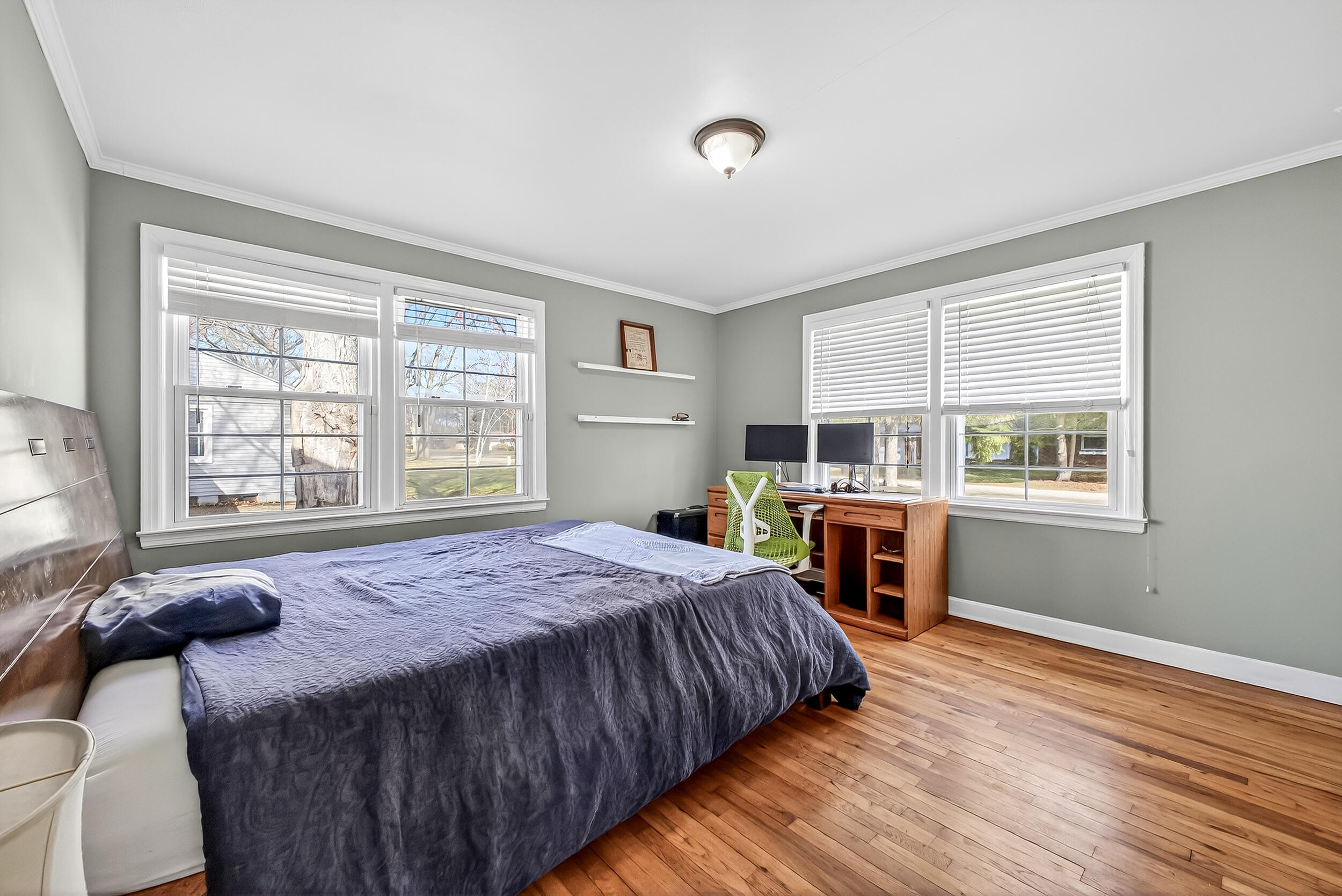 1845 Spencer Drive Norton Shores MI 49441
