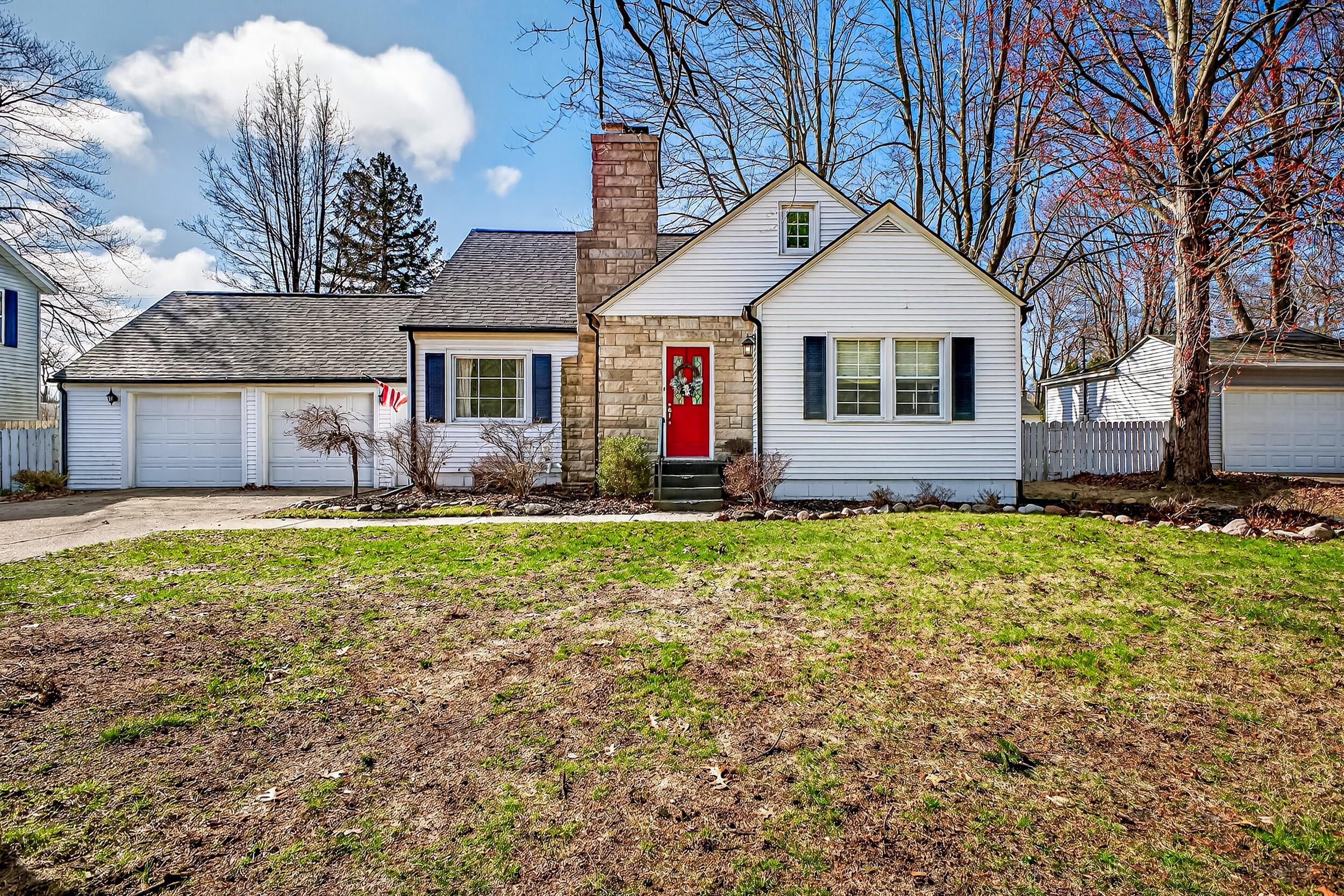 1845 Spencer Drive Norton Shores MI 49441