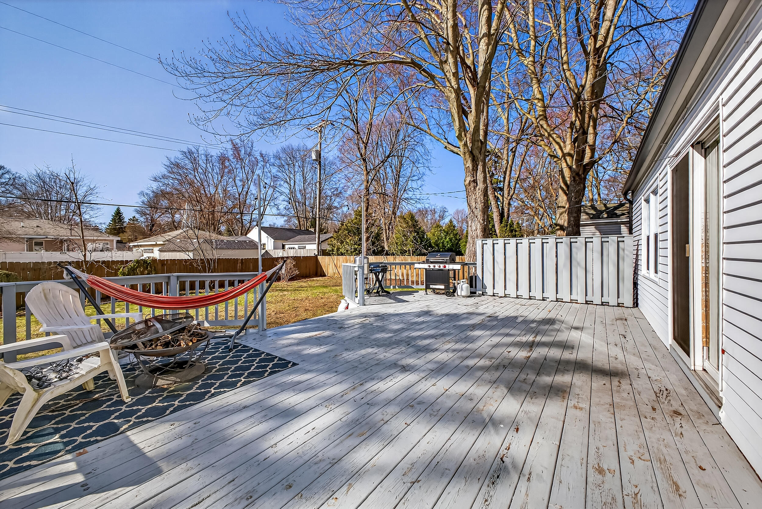 1845 Spencer Drive Norton Shores MI 49441