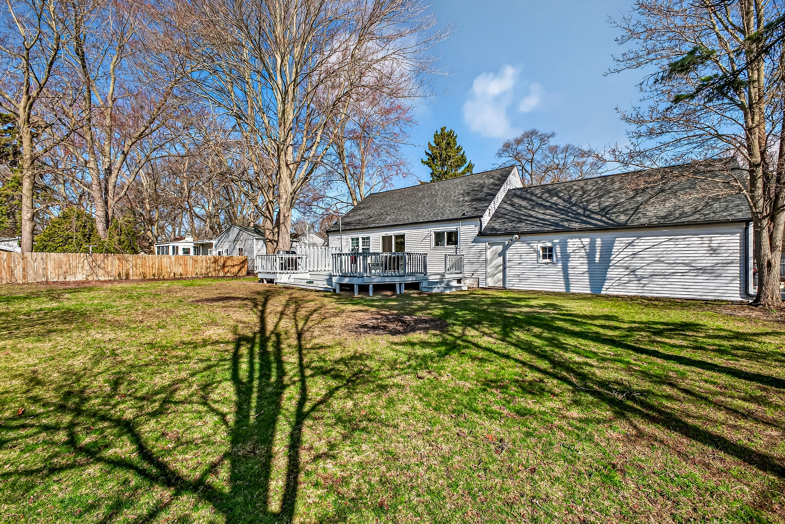 1845 Spencer Drive Norton Shores MI 49441