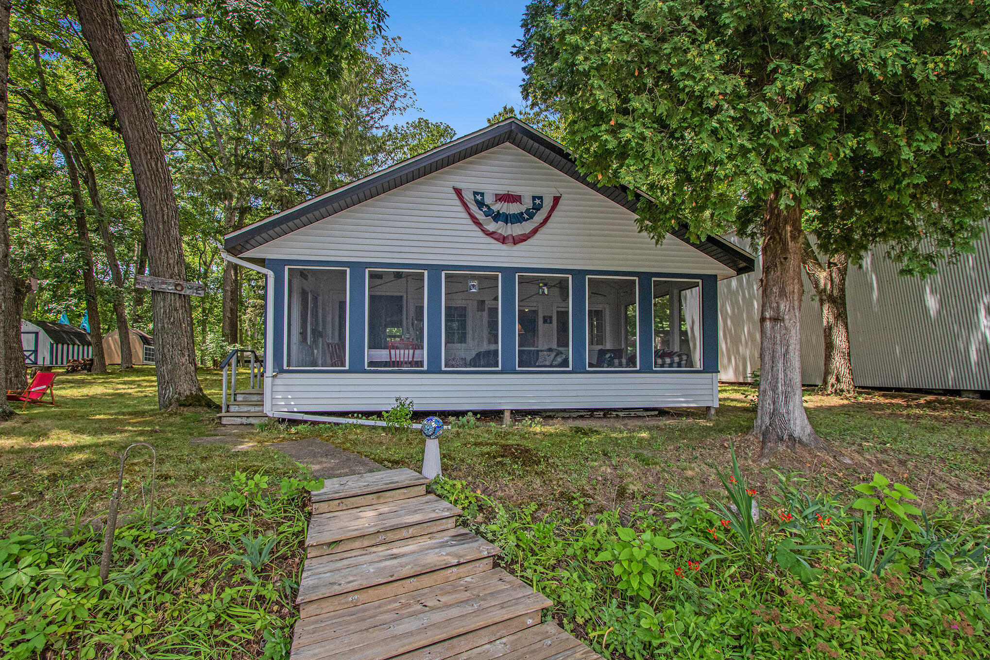 14931 Bachelor Island Buchanan MI 49107