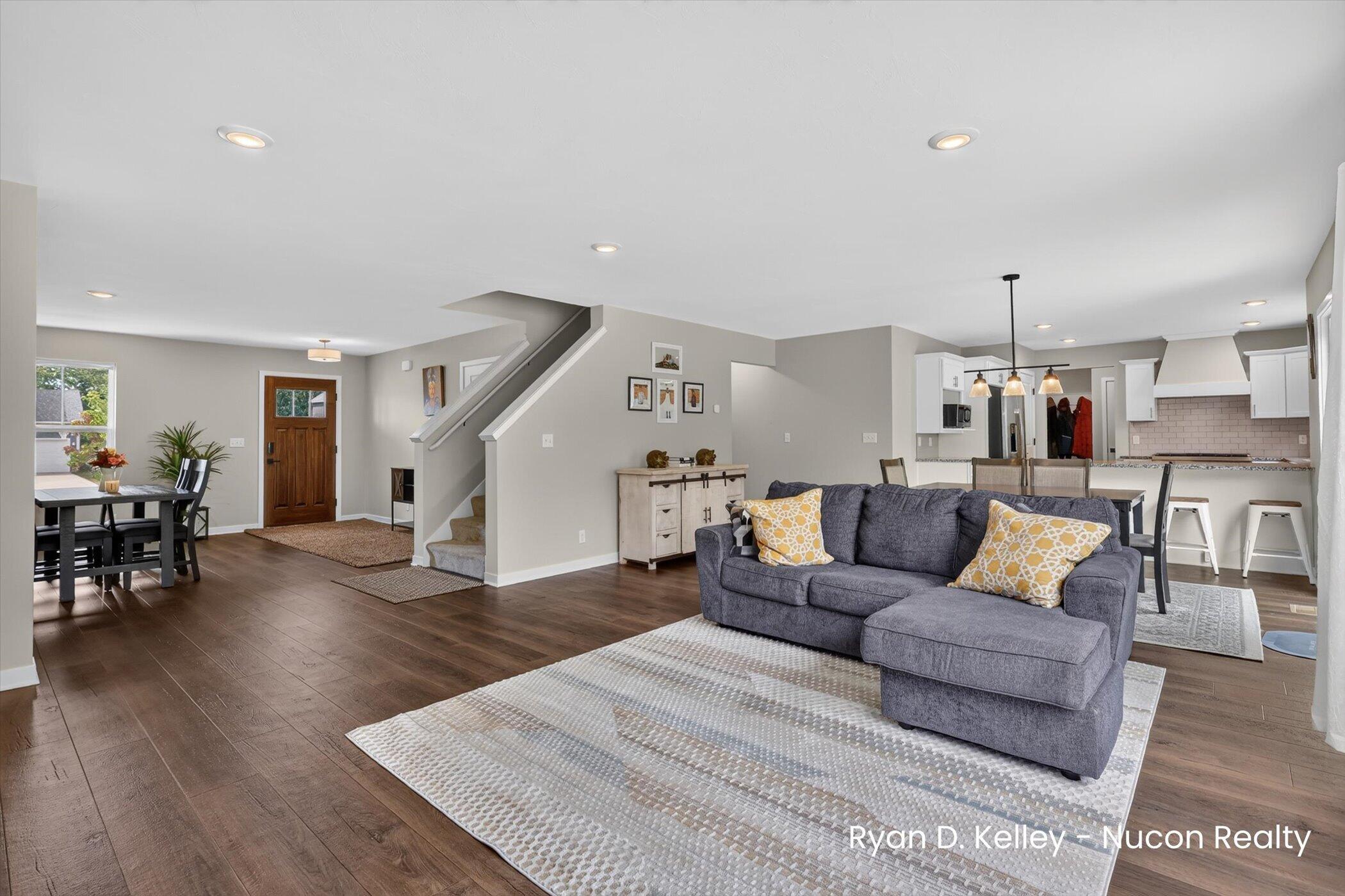 11544 Sessions Woods Drive W Grand Rapids MI 49534
