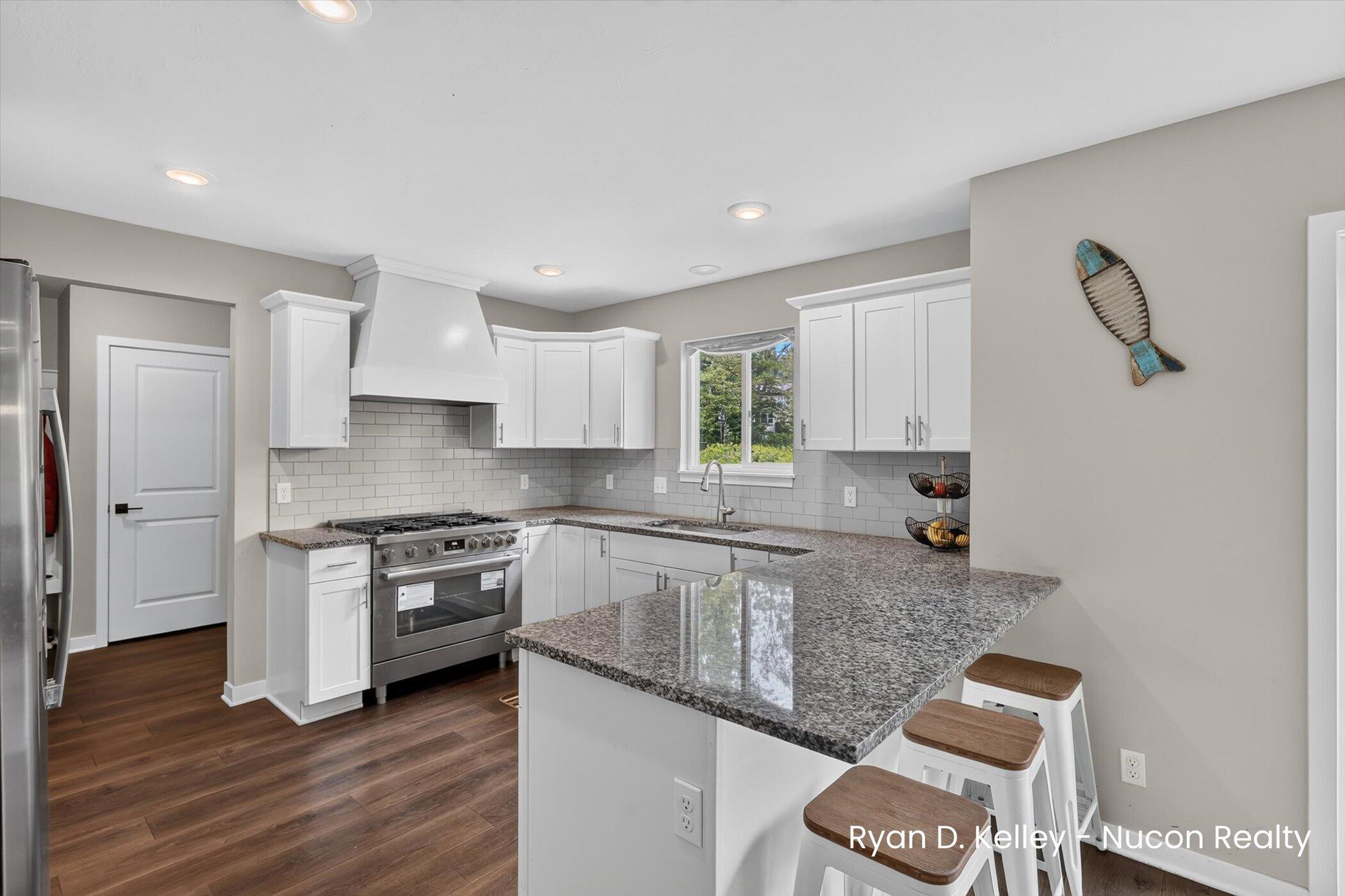 11544 Sessions Woods Drive W Grand Rapids MI 49534