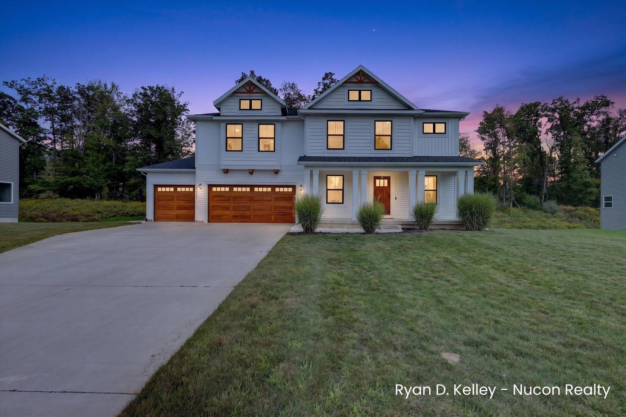11544 Sessions Woods Drive W Grand Rapids MI 49534