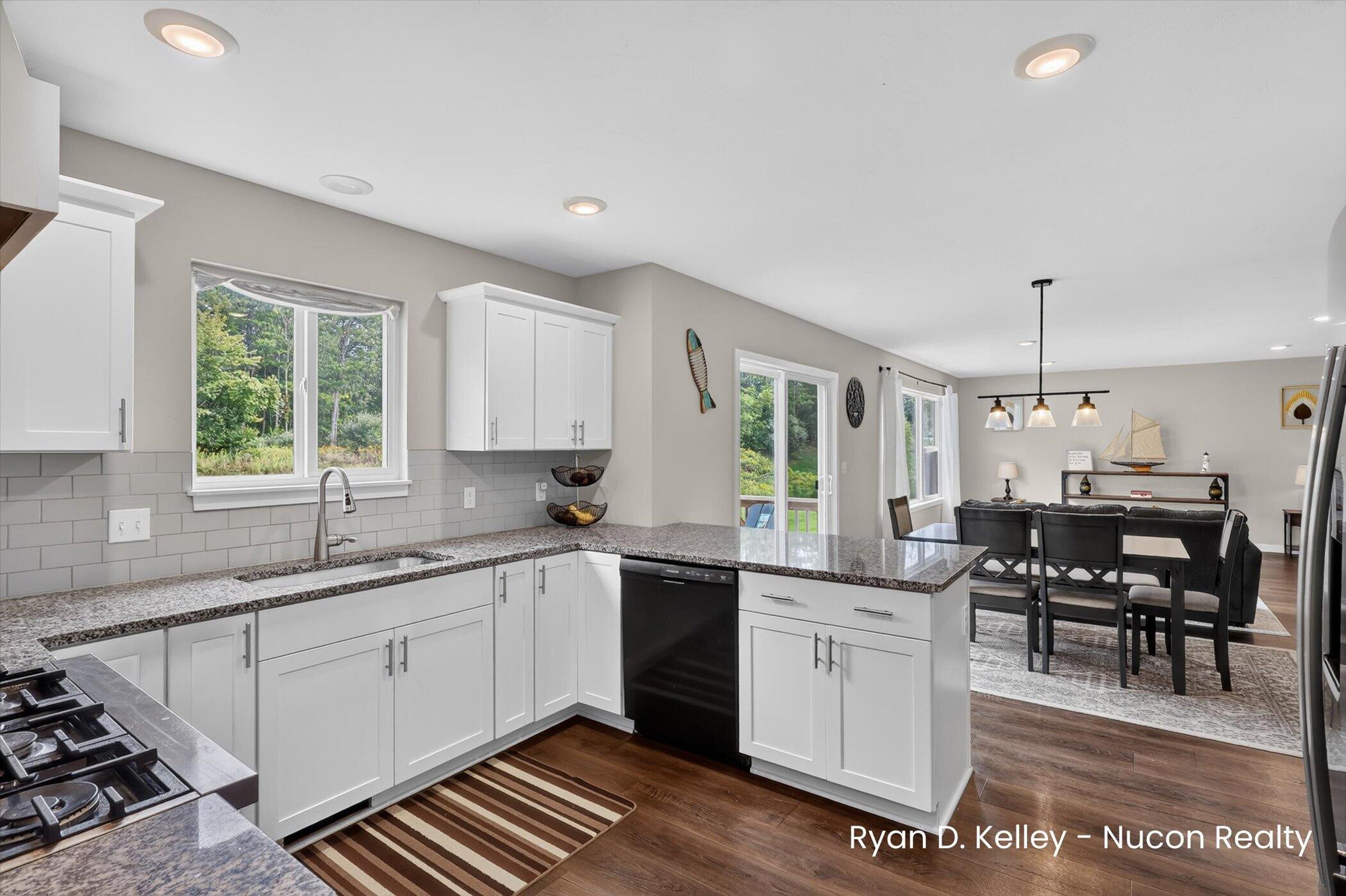 11544 Sessions Woods Drive W Grand Rapids MI 49534