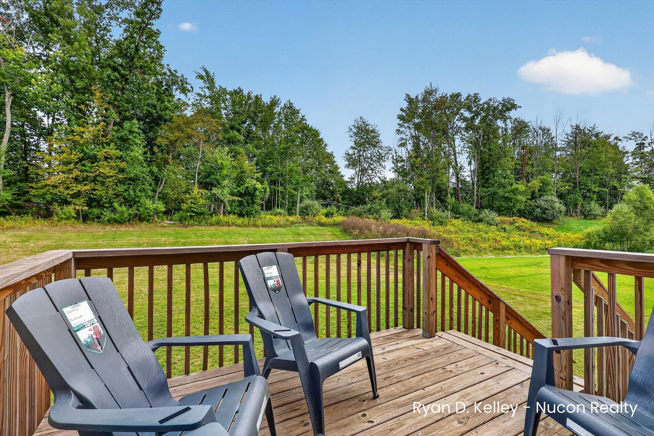 11544 Sessions Woods Drive W Grand Rapids MI 49534