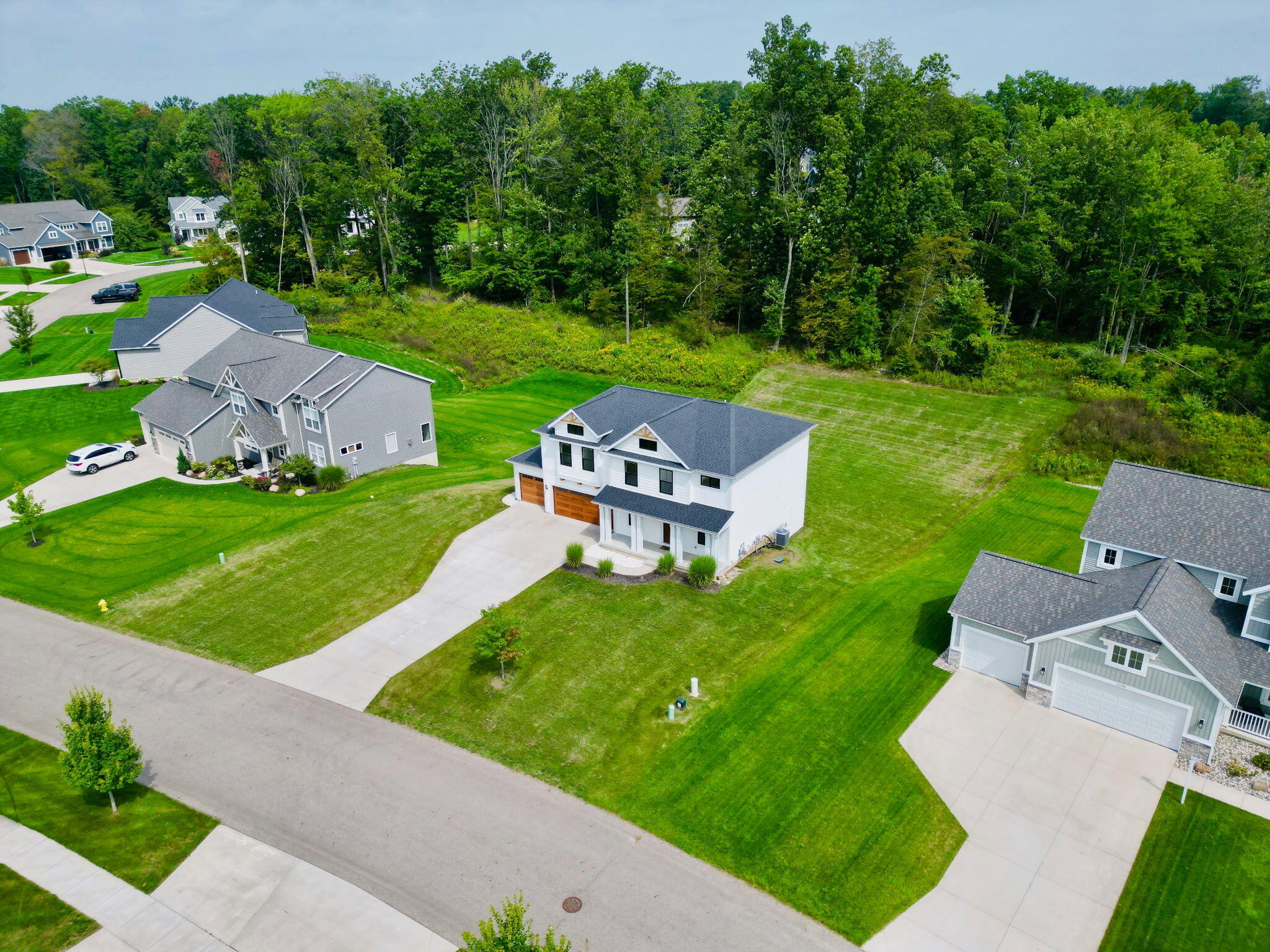 11544 Sessions Woods Drive W Grand Rapids MI 49534