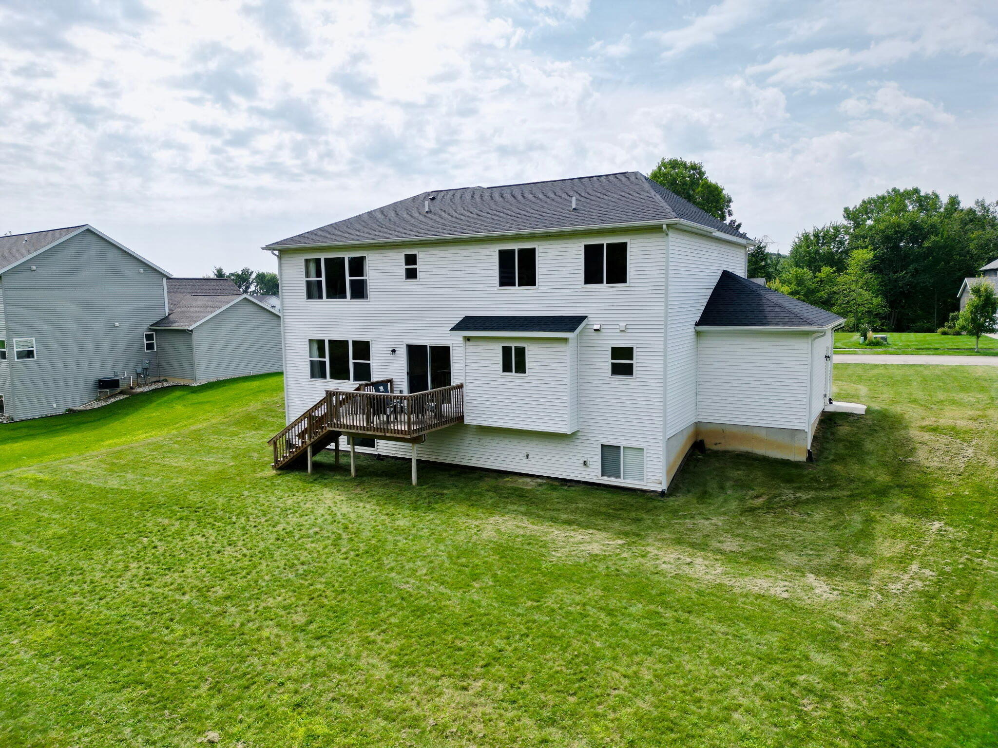 11544 Sessions Woods Drive W Grand Rapids MI 49534