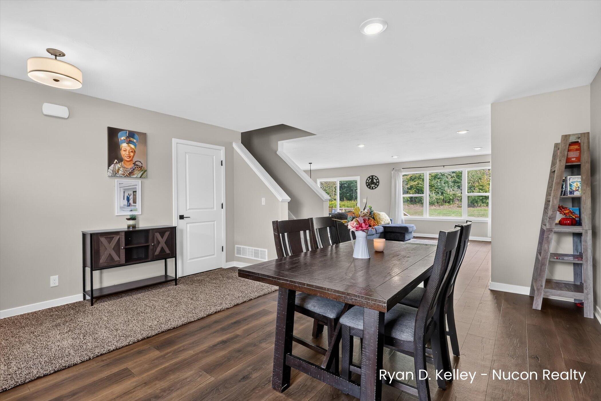 11544 Sessions Woods Drive W Grand Rapids MI 49534