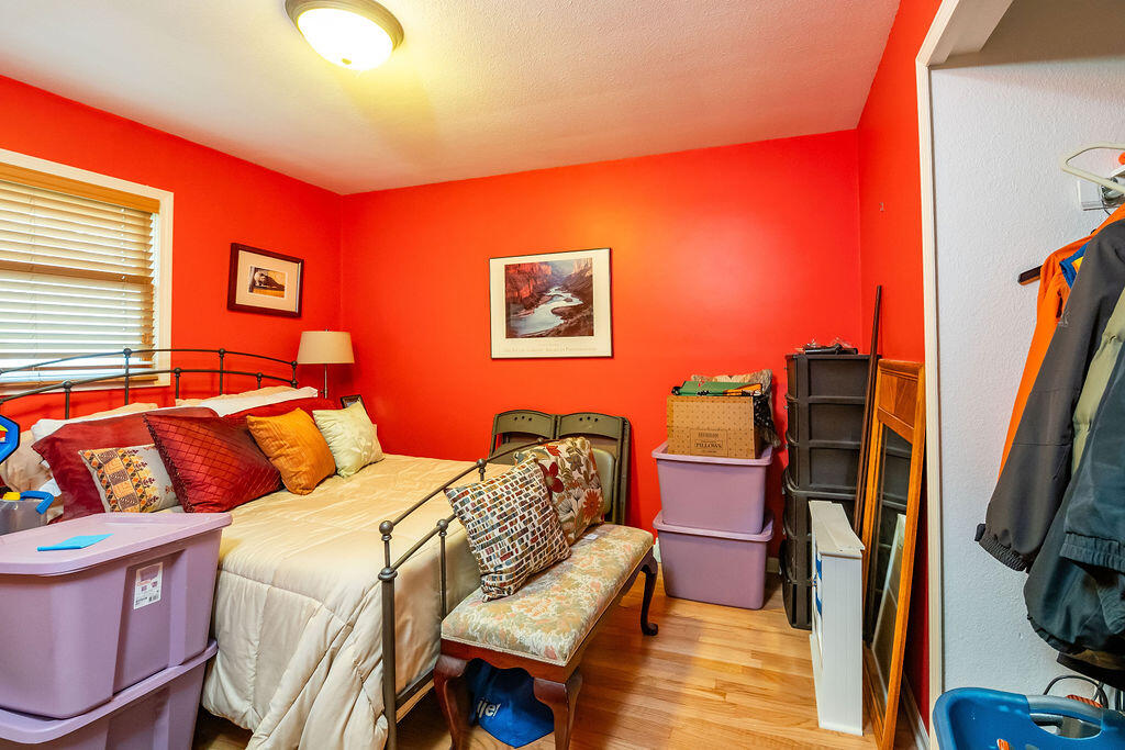 4557 Brooklyn Avenue SE Grand Rapids MI 49508