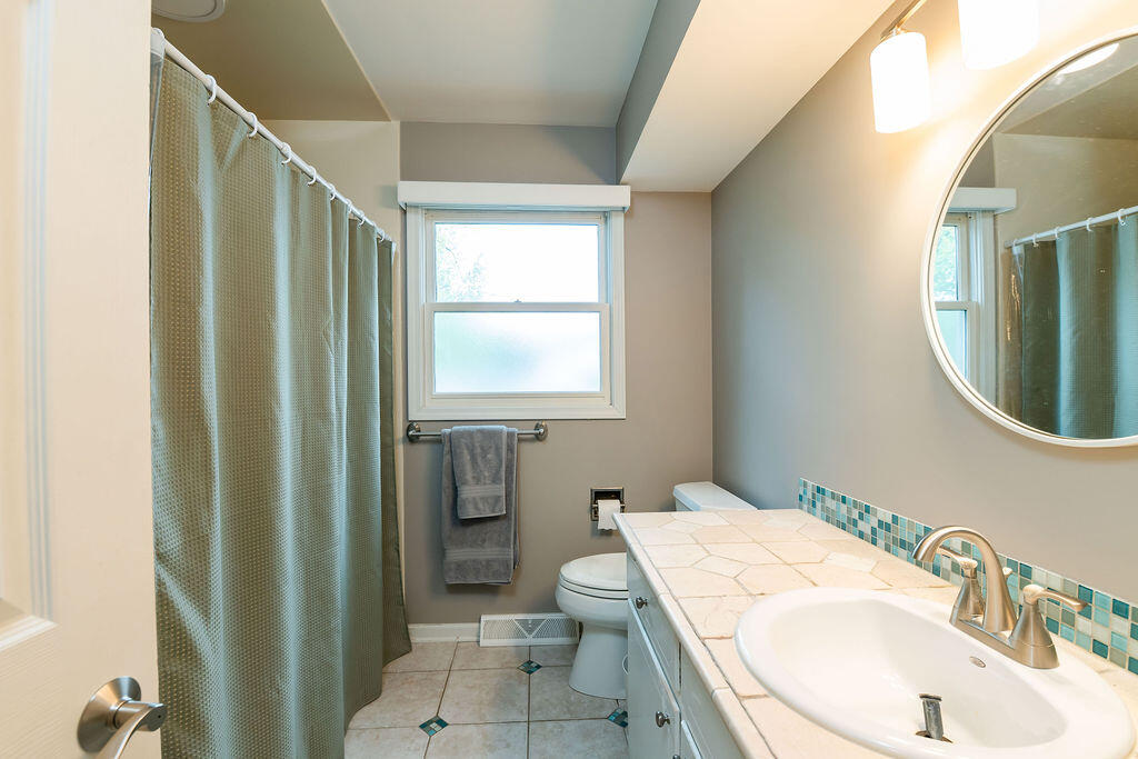 4557 Brooklyn Avenue SE Grand Rapids MI 49508