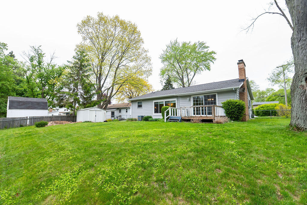 4557 Brooklyn Avenue SE Grand Rapids MI 49508