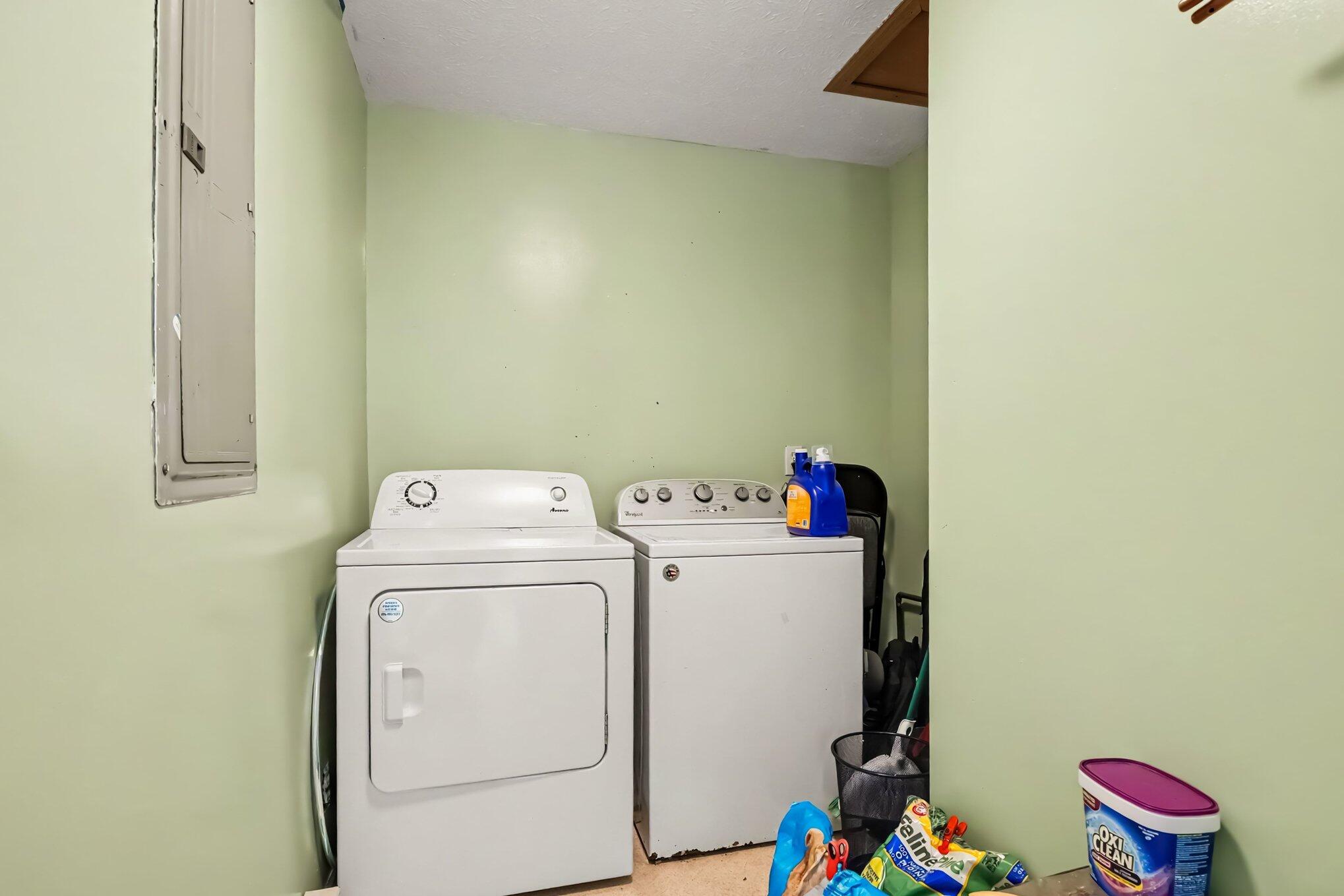 1160 Beverly Court Benton Harbor MI 49022