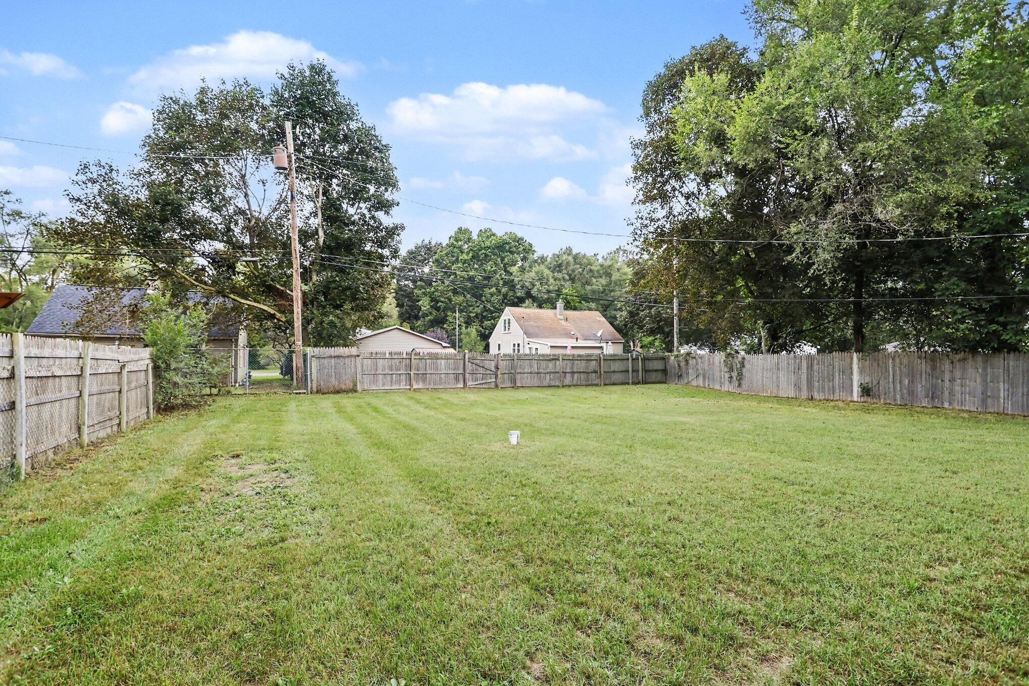 1160 Beverly Court Benton Harbor MI 49022