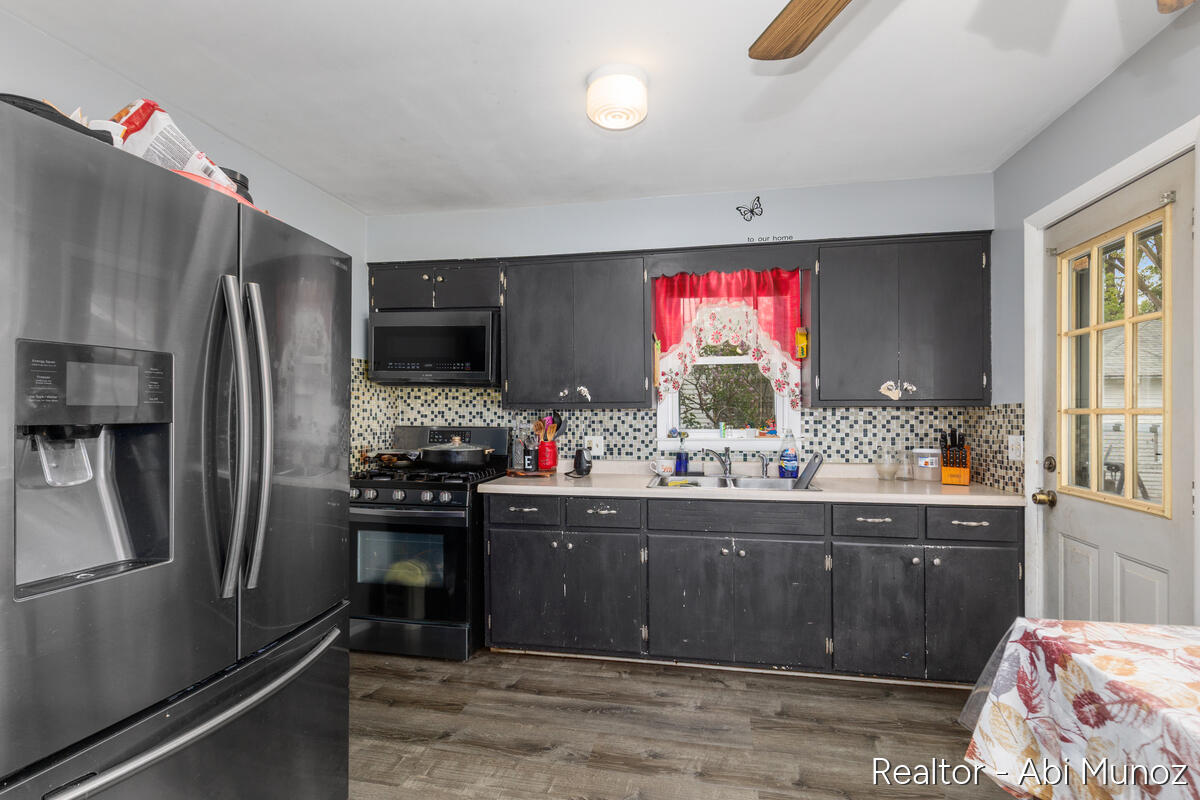 354 Brown Street SW Grand Rapids MI 49507