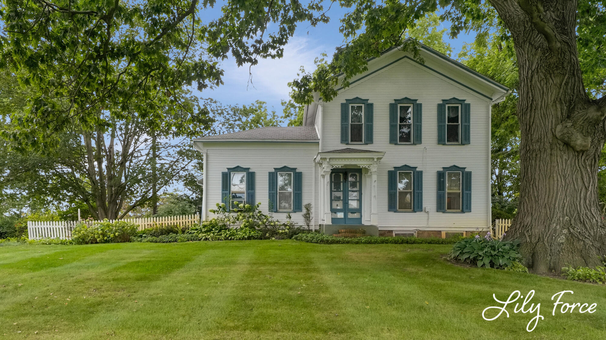 4714 4 Mile Road NW Grand Rapids MI 49544